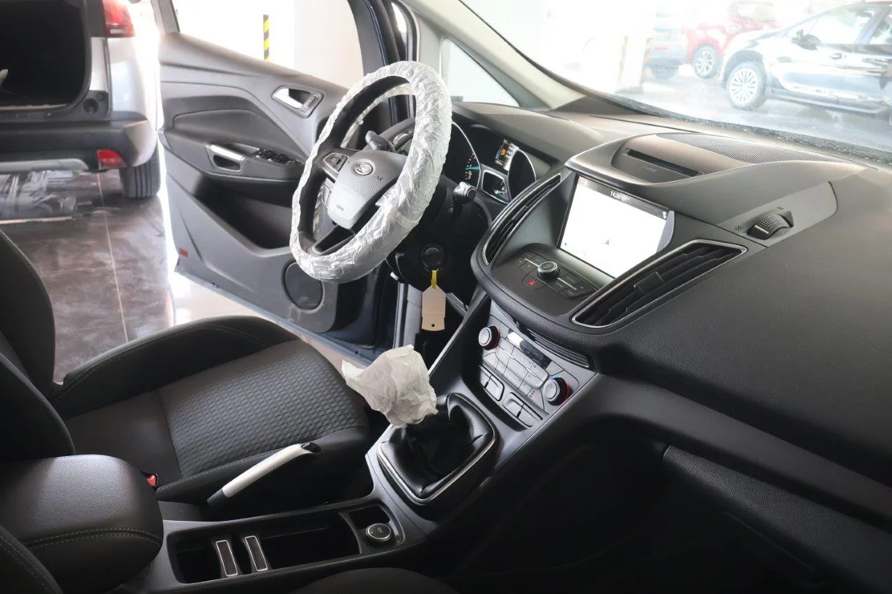 Ford Grand C-Max - View model 31