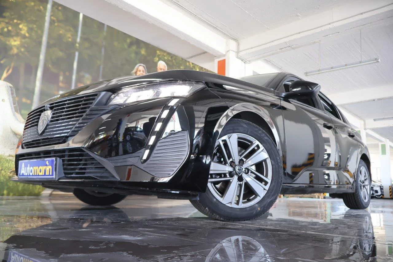 View 2 - Peugeot 308 - 2022