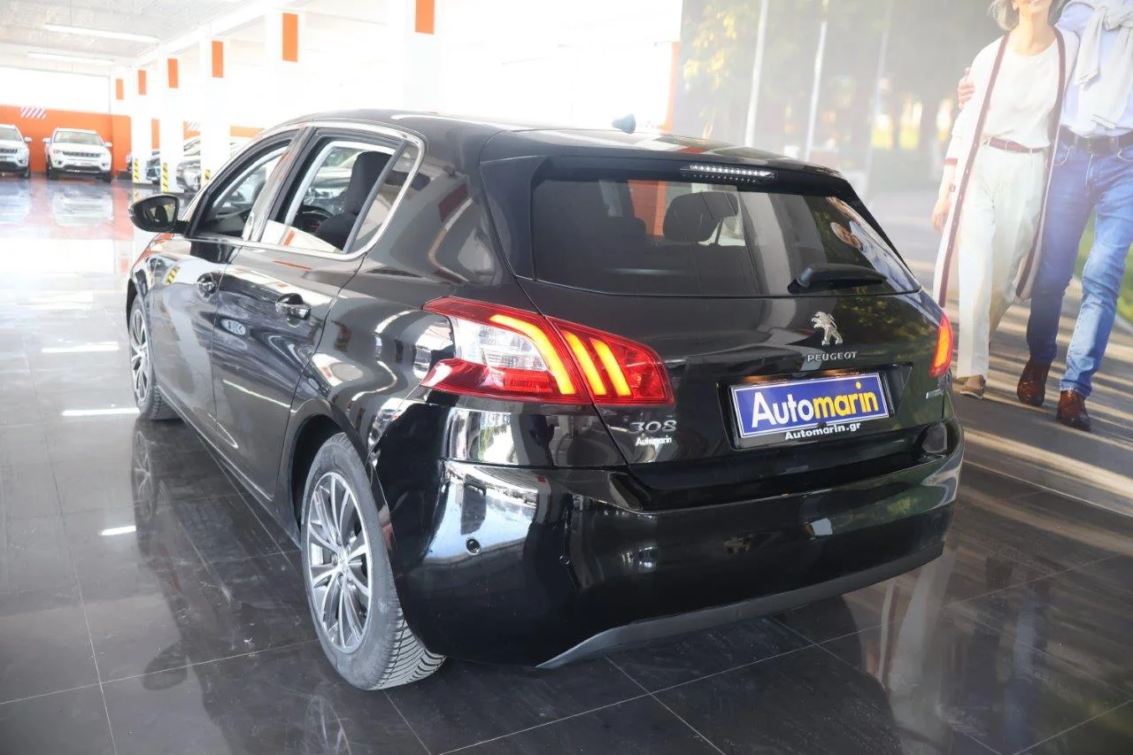 Peugeot 308 - View model 6