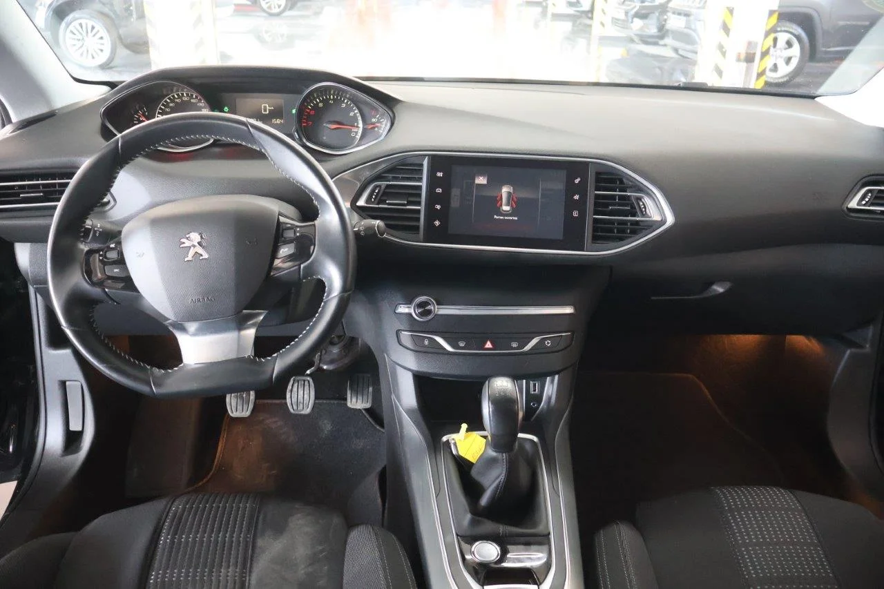 Peugeot 308 - View model 20