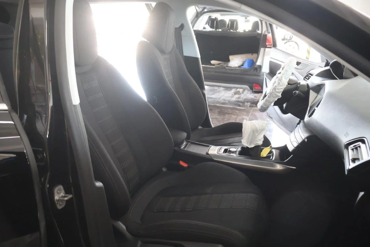 Peugeot 308 - View model 22
