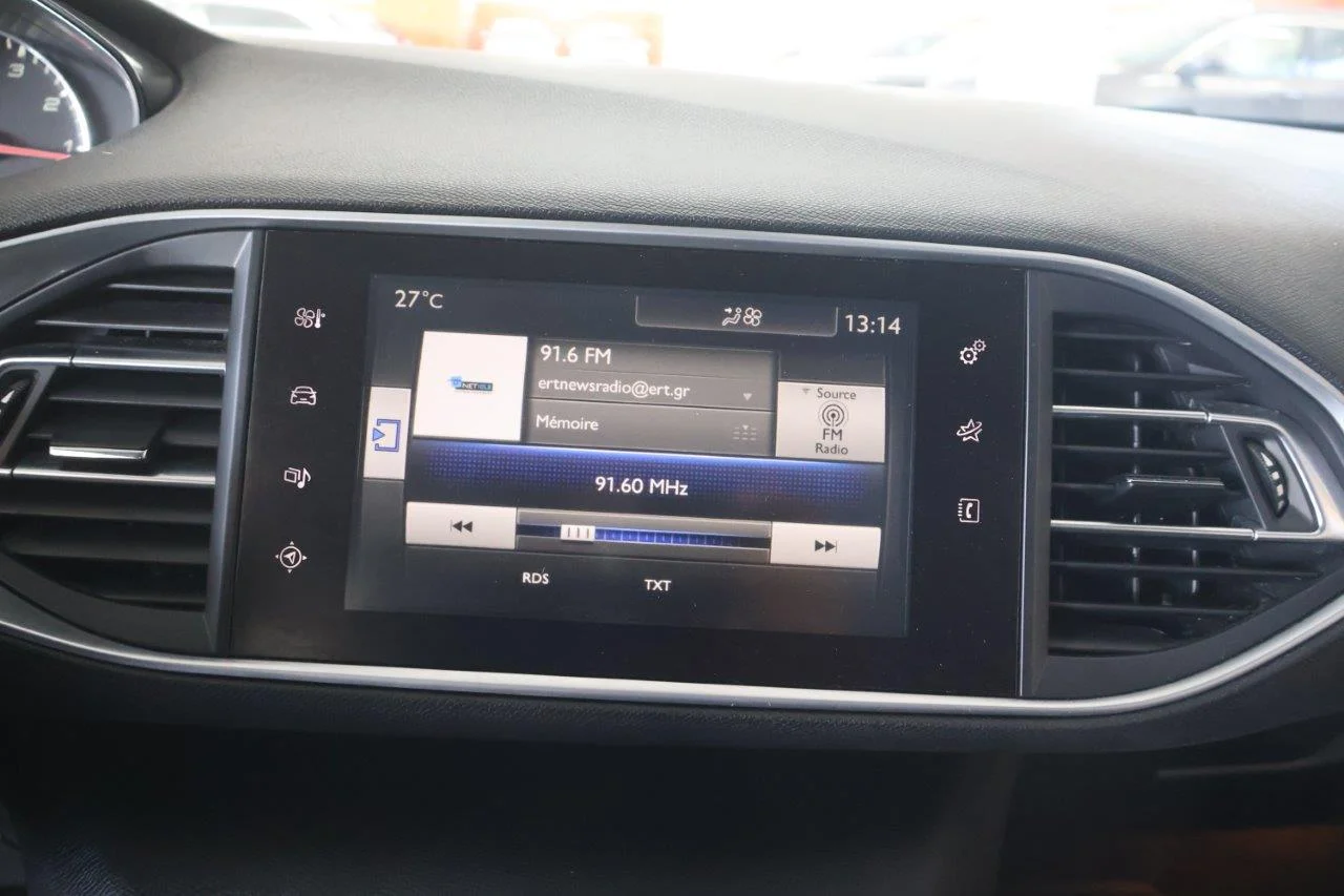 Peugeot 308 - View model 27