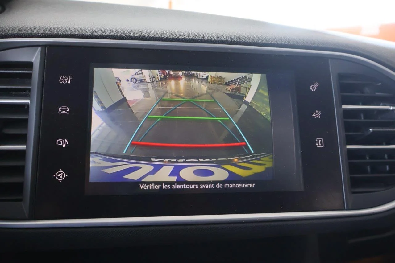 Peugeot 308 - View model 28