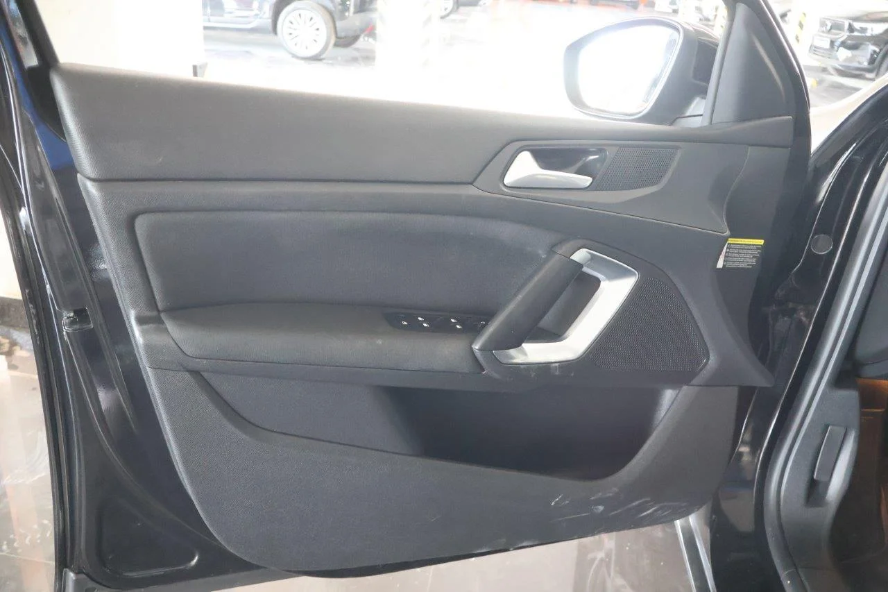 Peugeot 308 - View model 32