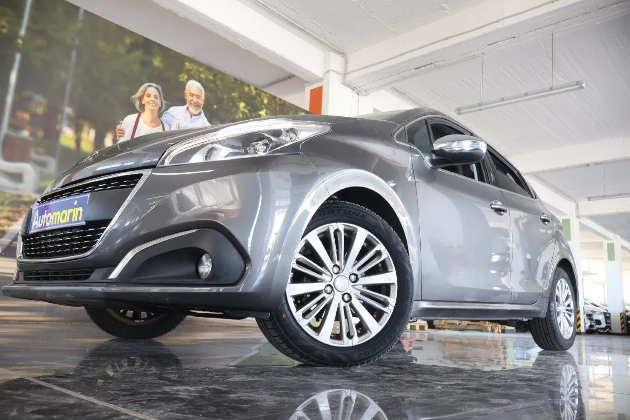 View 2 - Peugeot 208 - 2019