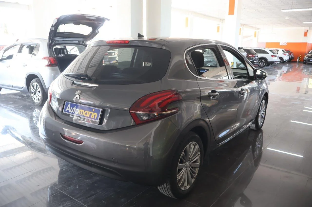 View 5 - Peugeot 208 - 2019