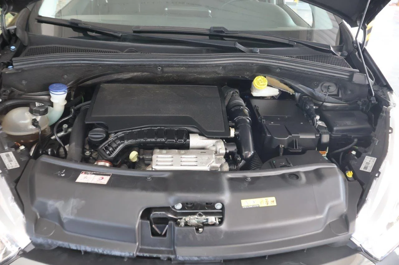 Peugeot 208 - View model 20