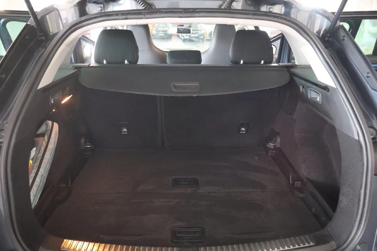 Renault Megane - View model 10