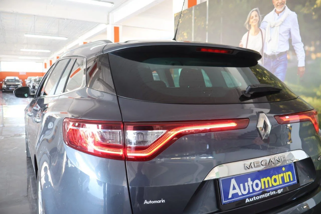 Renault Megane - View model 12