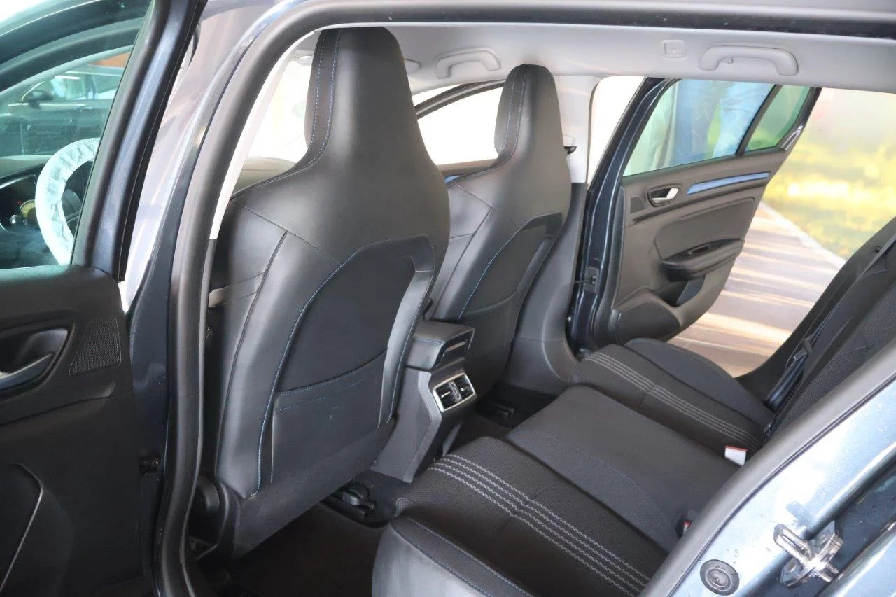 Renault Megane - View model 24