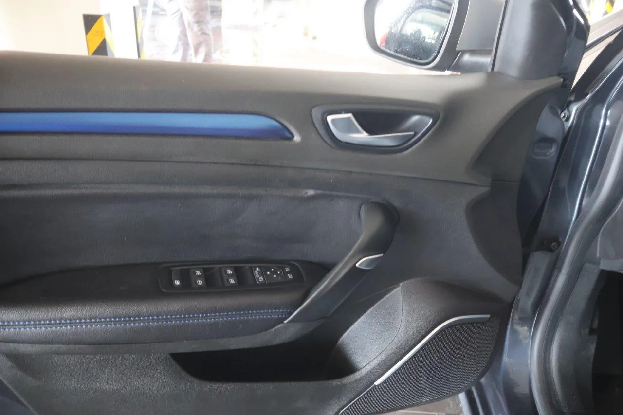 Renault Megane - View model 31