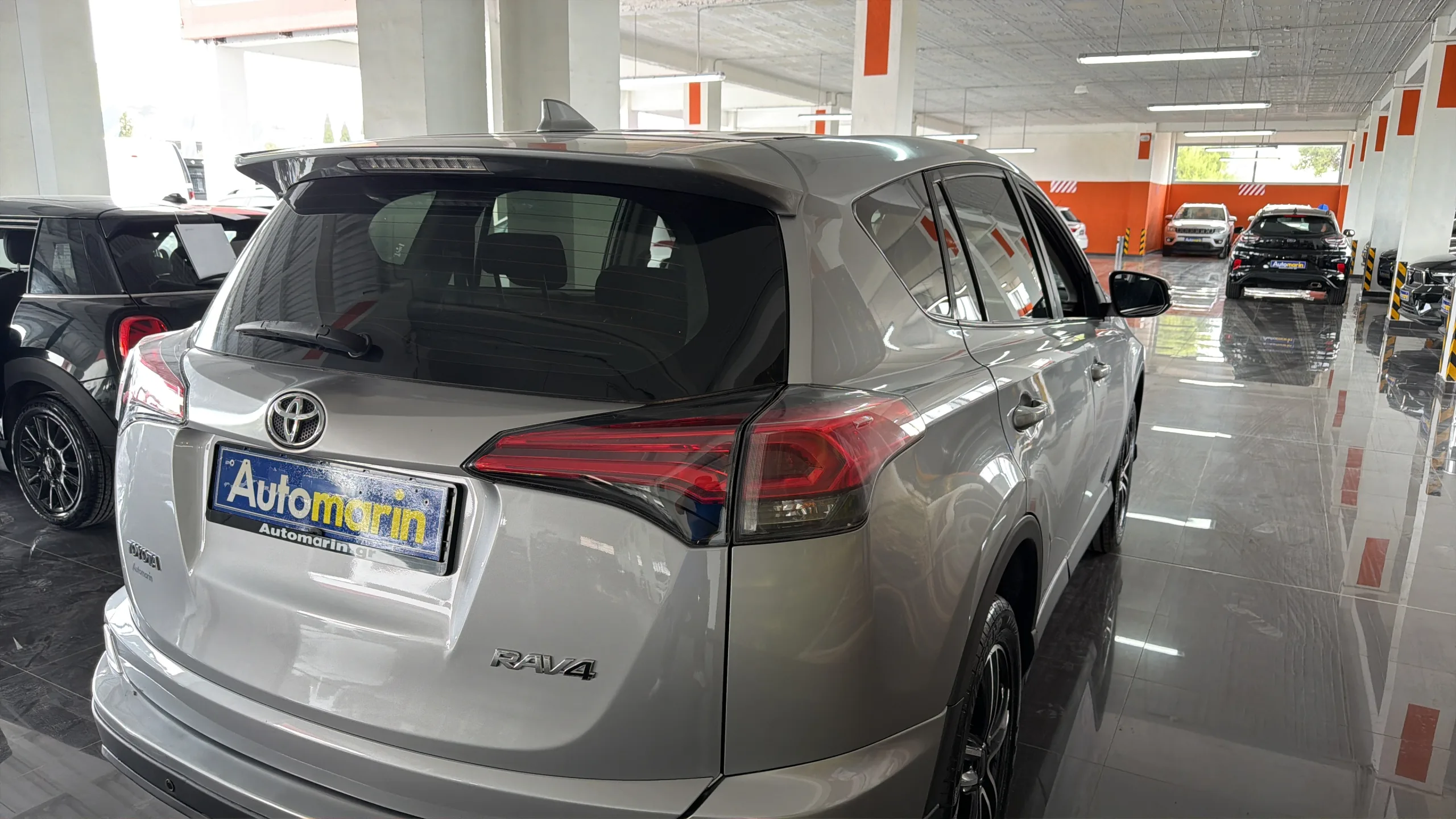 Toyota RAV 4 - View model 6