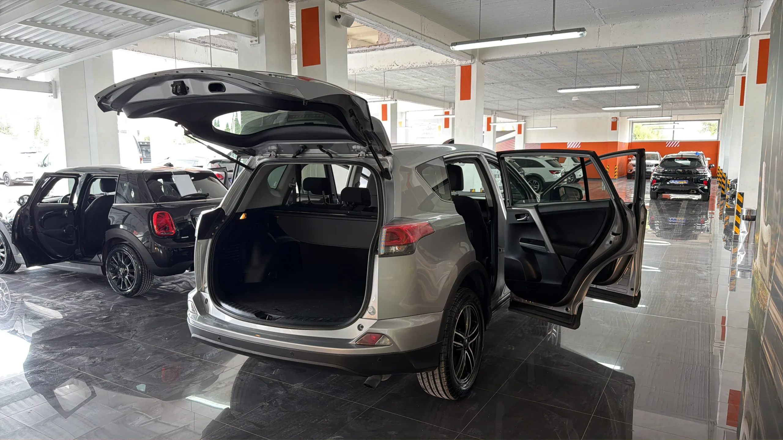 Toyota RAV 4 - View model 13