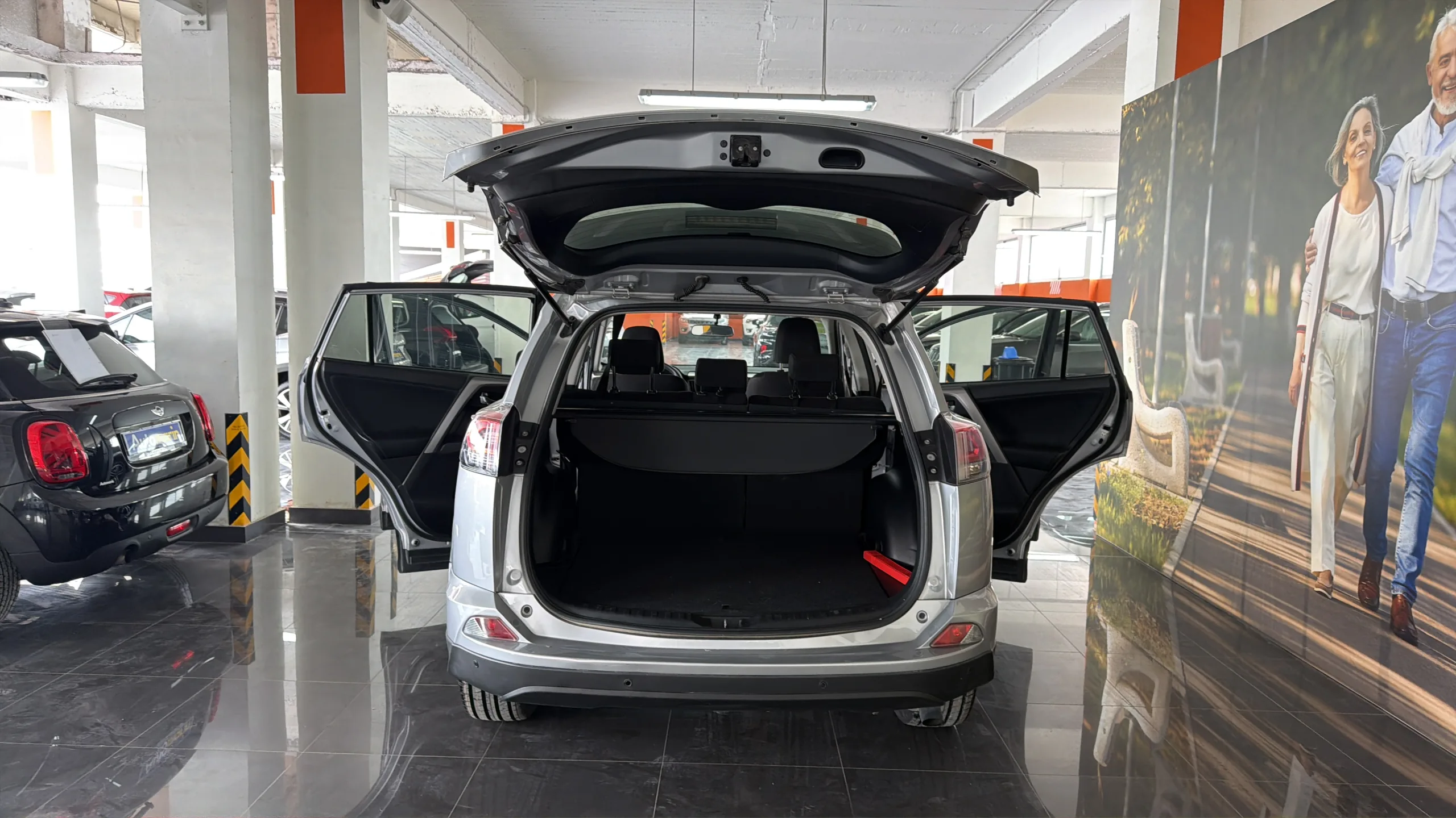 Toyota RAV 4 - View model 14