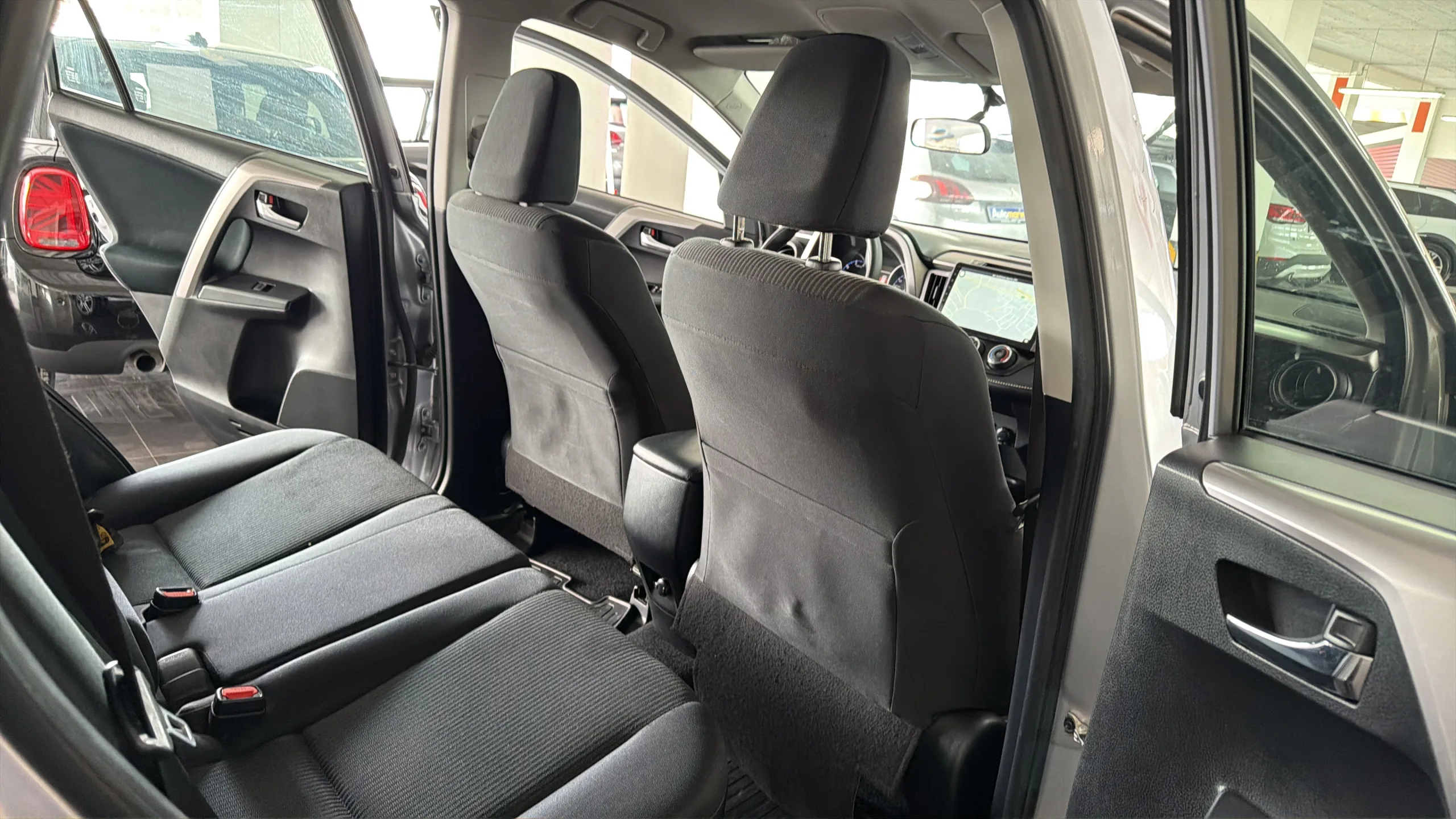 Toyota RAV 4 - View model 23