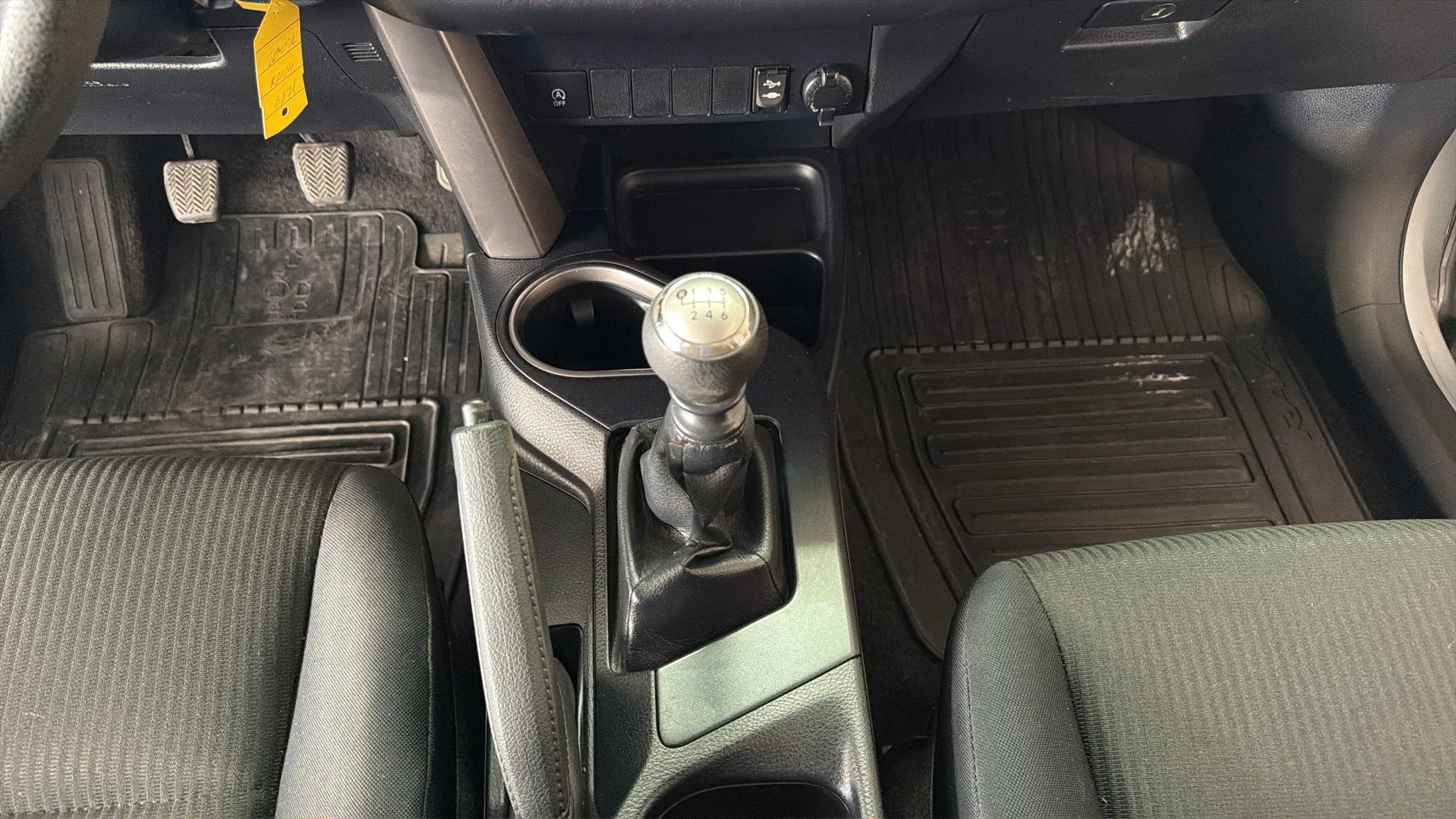 Toyota RAV 4 - View model 29