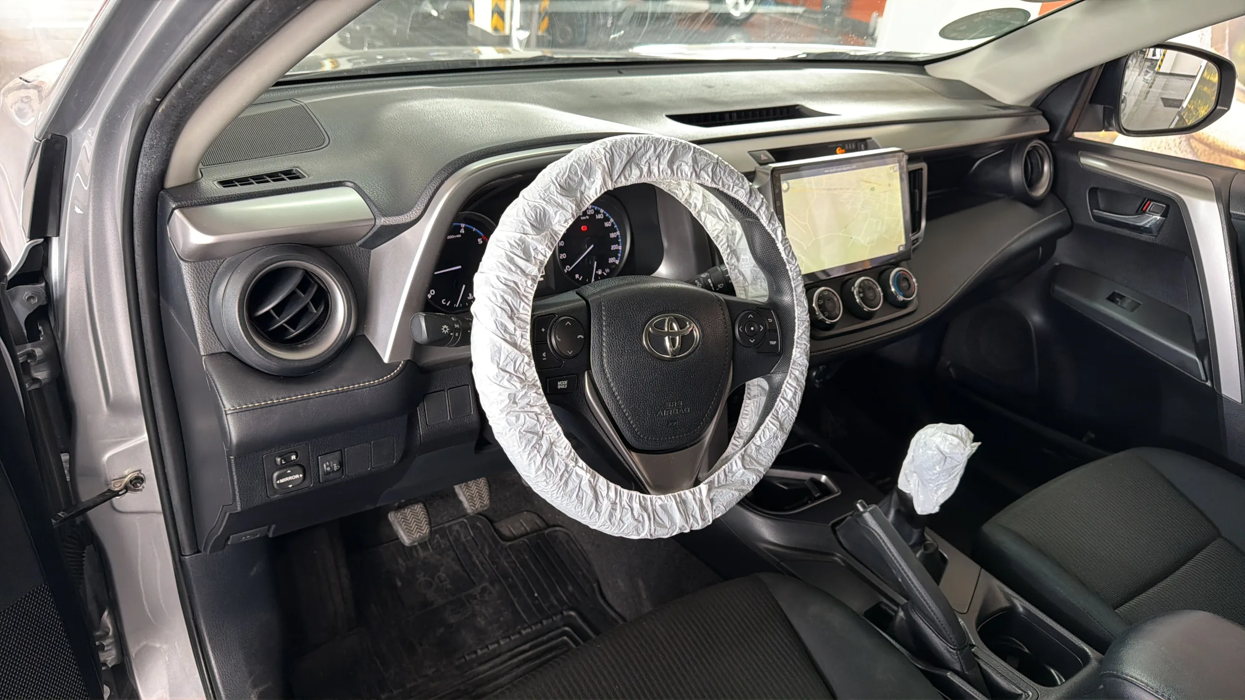 Toyota RAV 4 - View model 34
