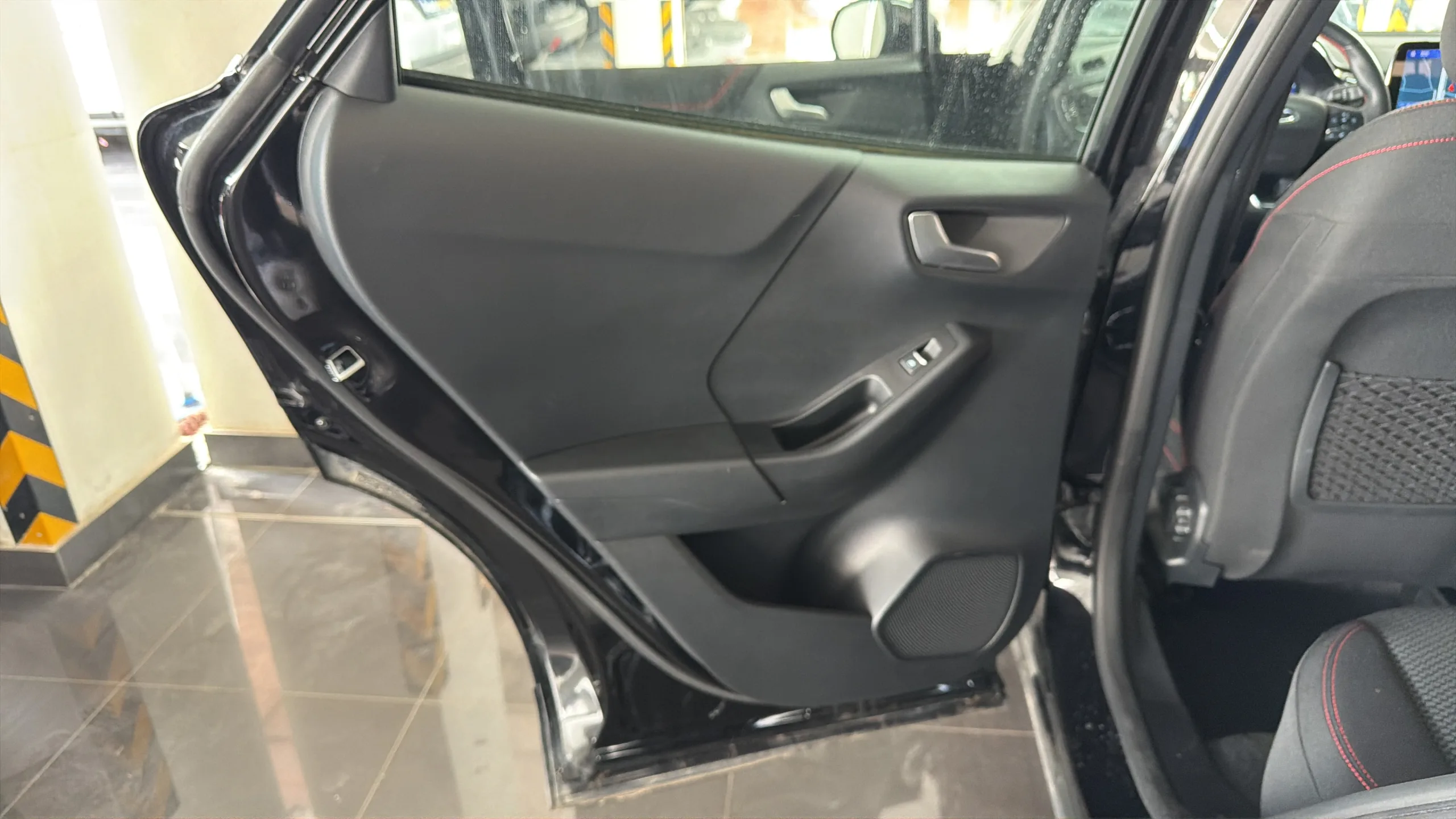 Ford Puma - View model 33