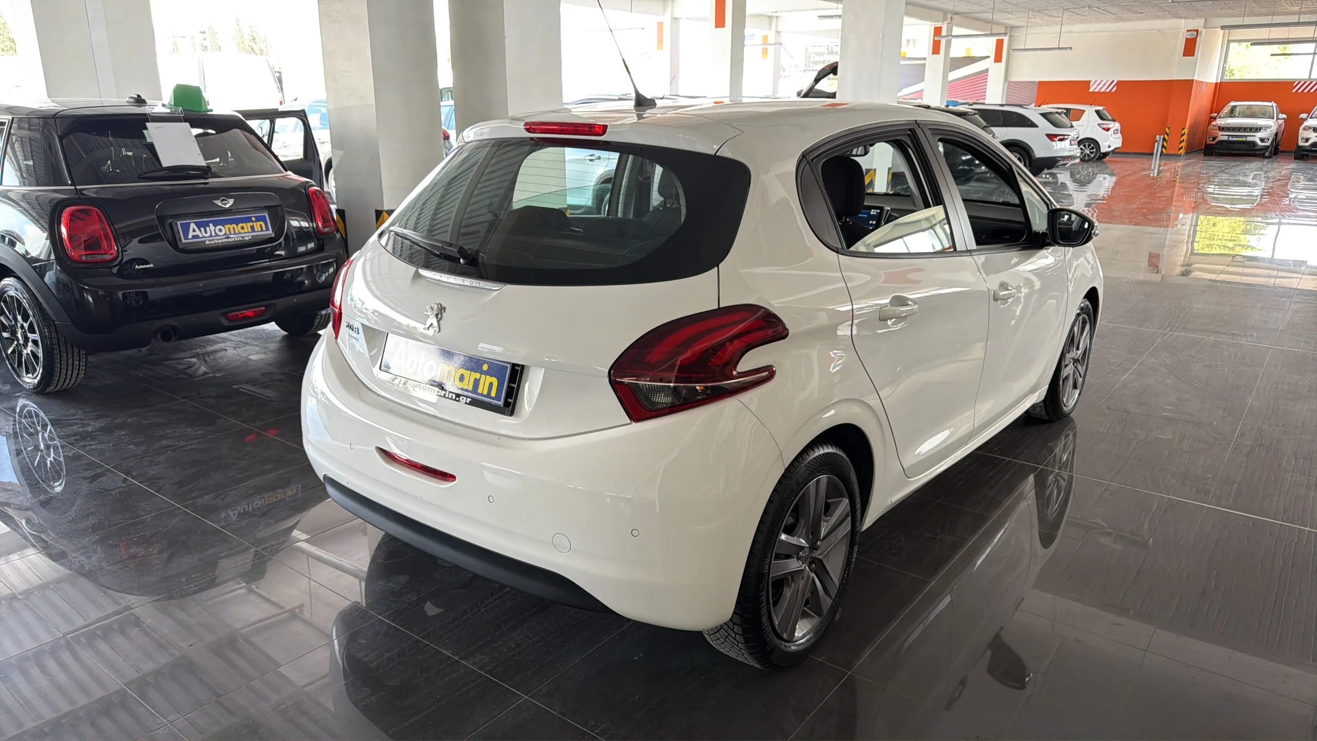 View 4 - Peugeot 208 - 2018
