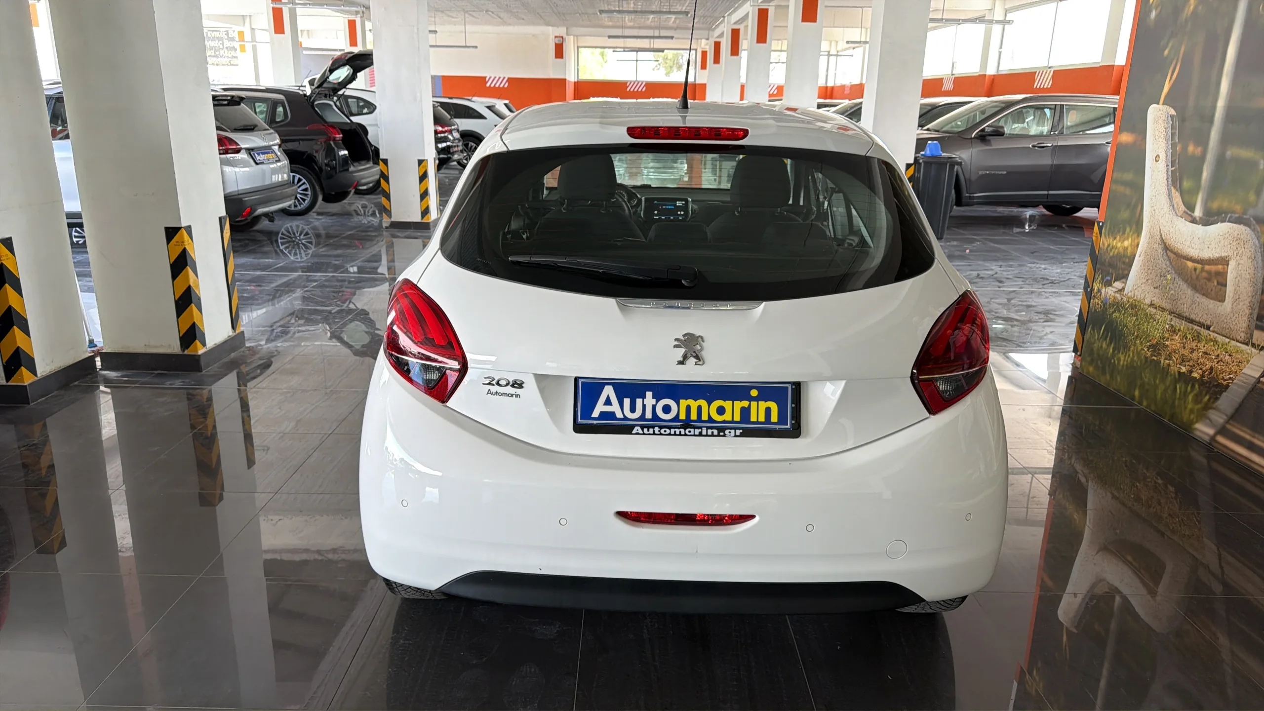 View 5 - Peugeot 208 - 2018