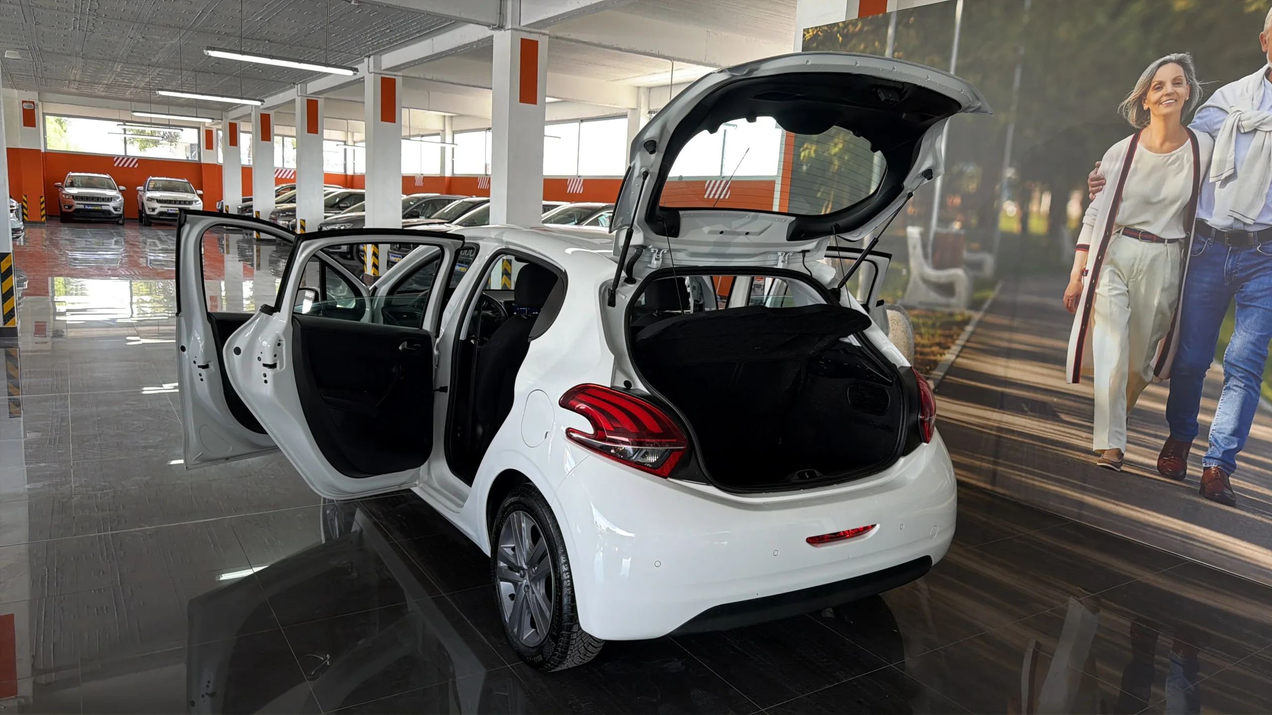 Peugeot 208 - View model 14