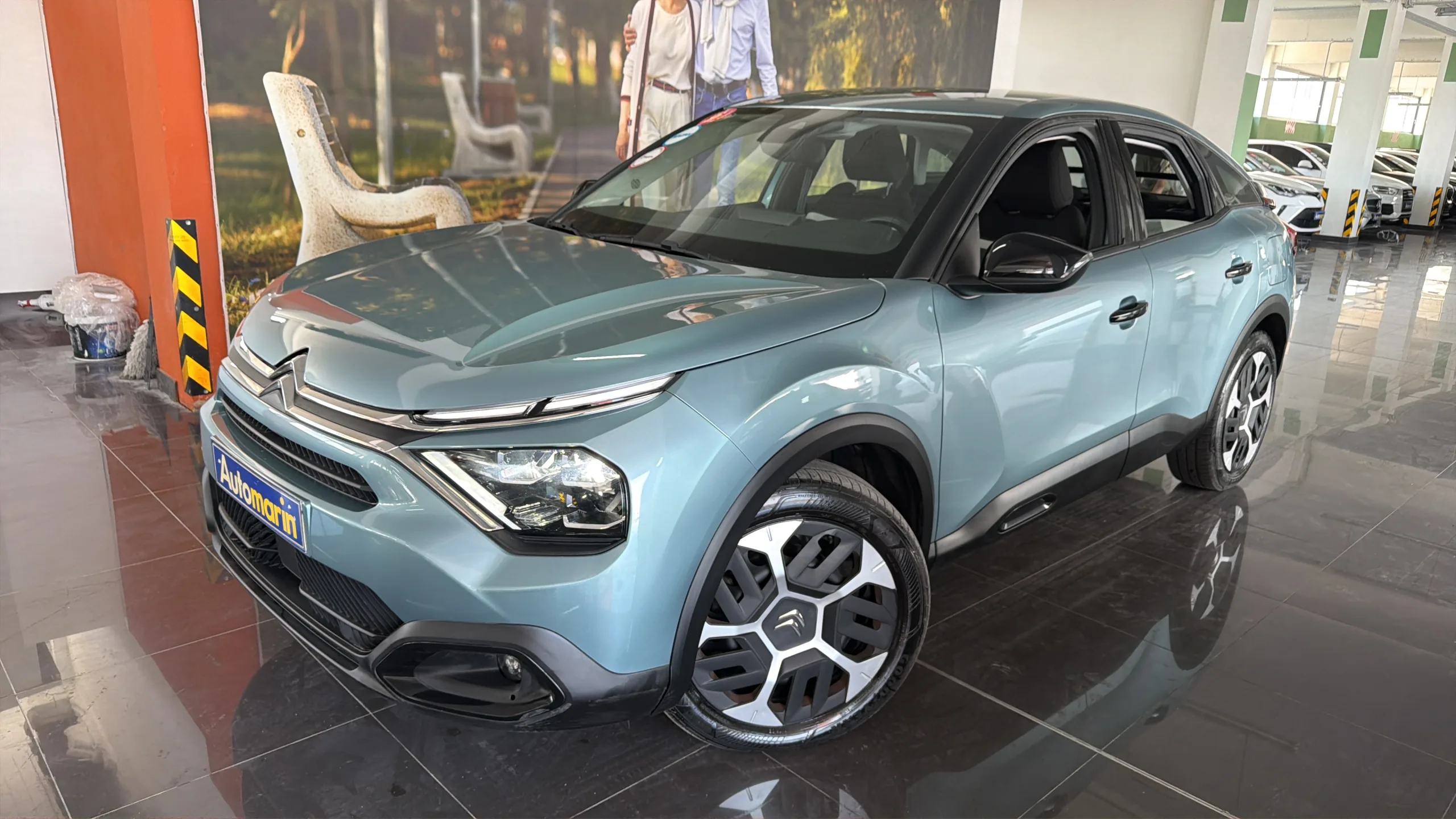 View 1 - Citroen C4 - 2022