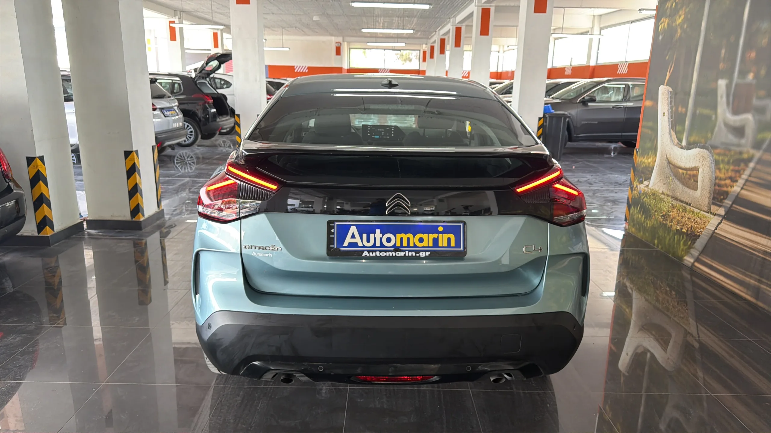 View 5 - Citroen C4 - 2022