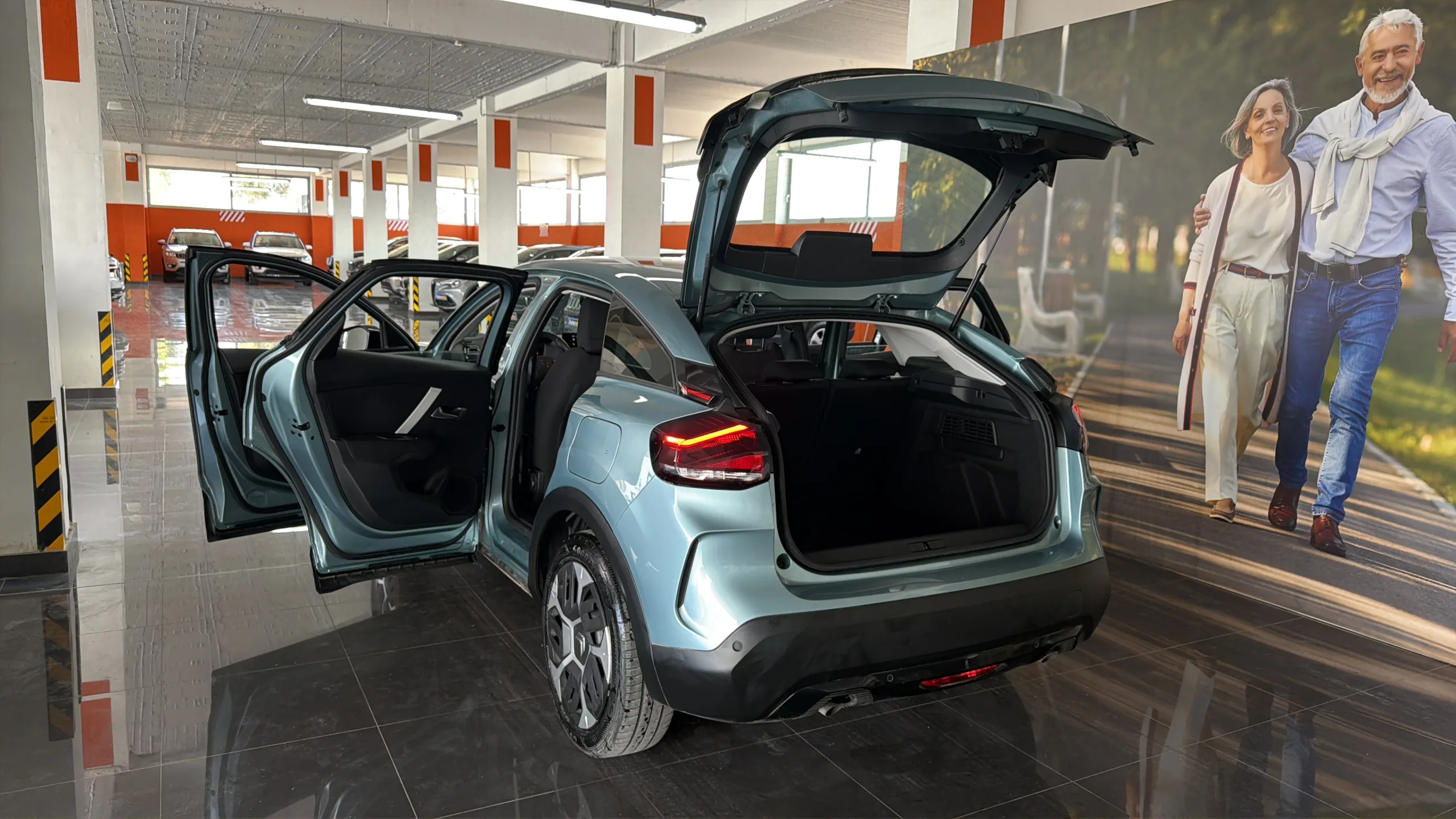 Citroen C4 - View model 14