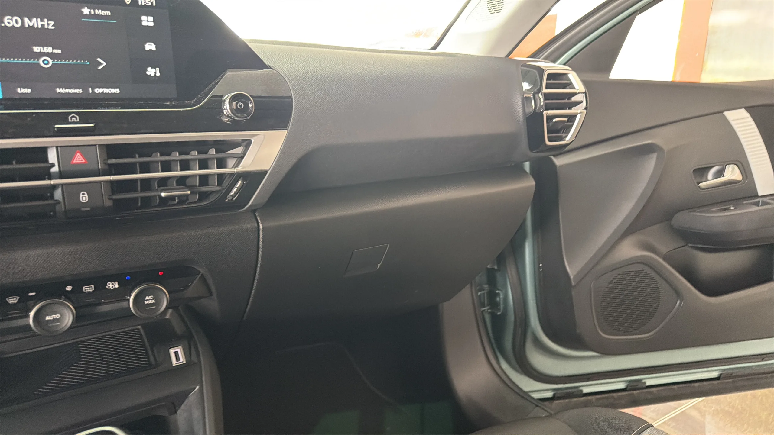 Citroen C4 - View model 26