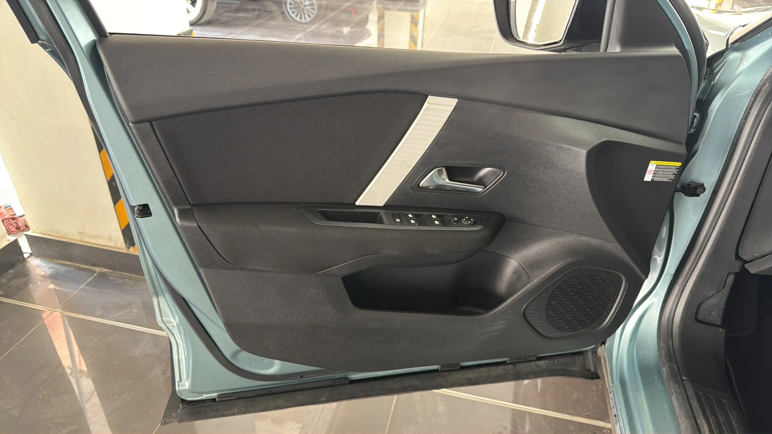Citroen C4 - View model 28