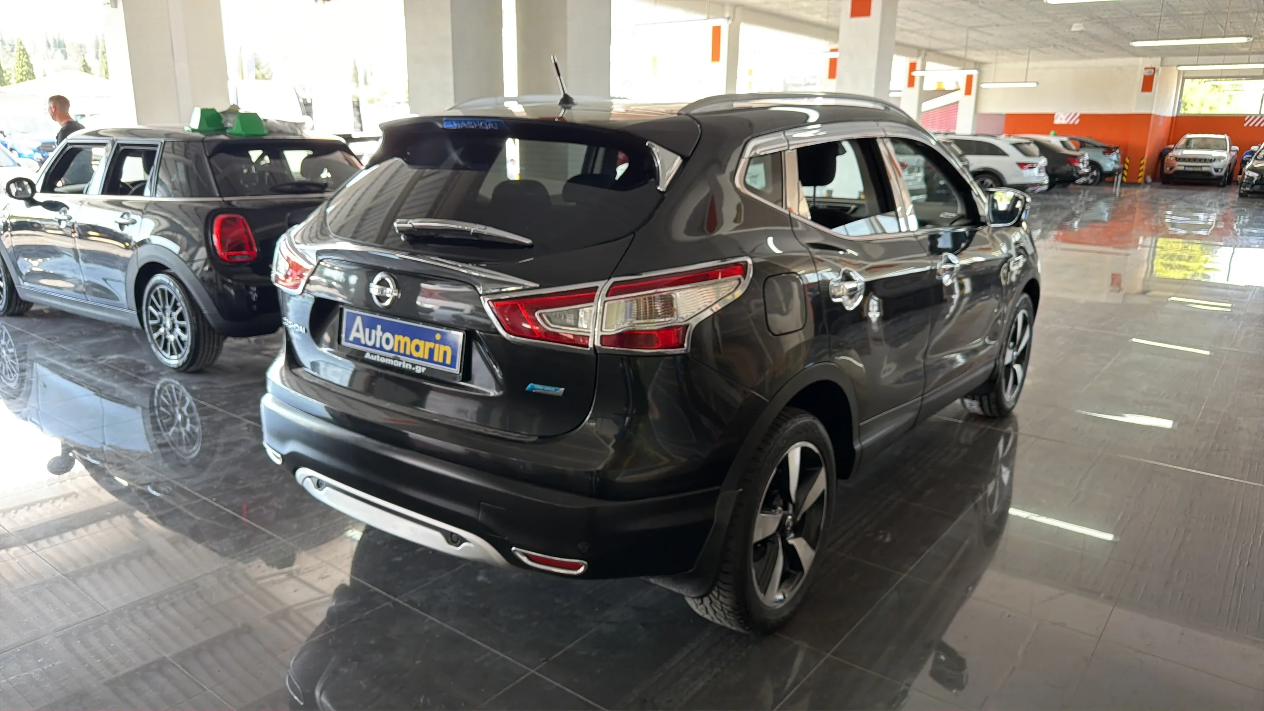 View 4 - Nissan Qashqai - 2016