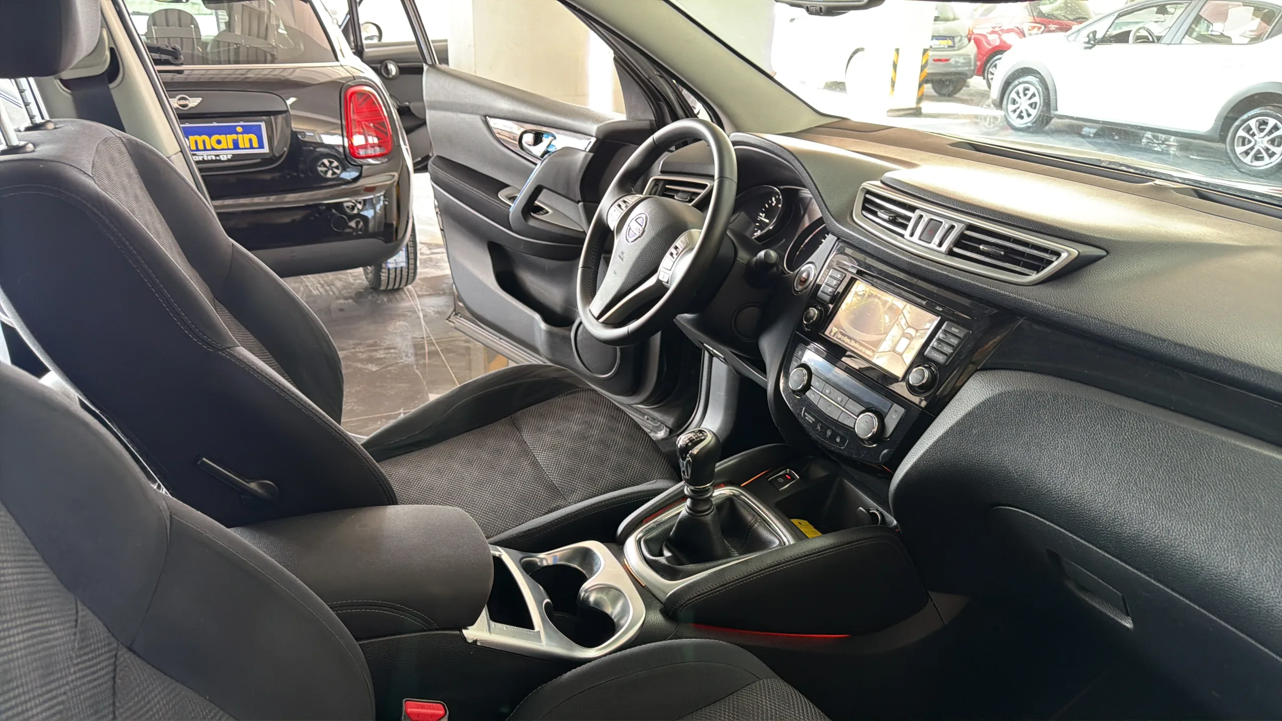 Nissan Qashqai - View model 48