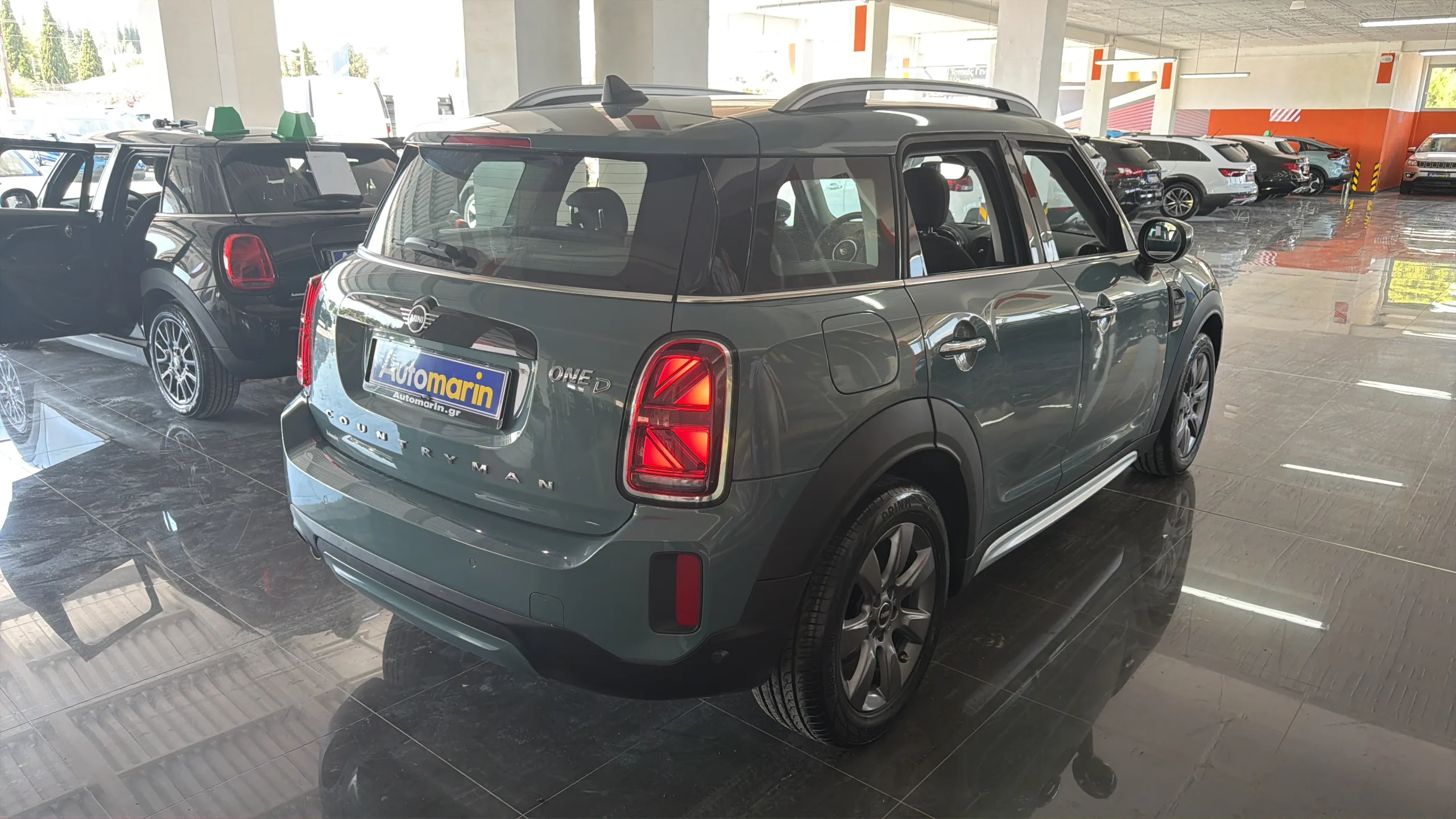 View 4 - Mini Countryman - 2023