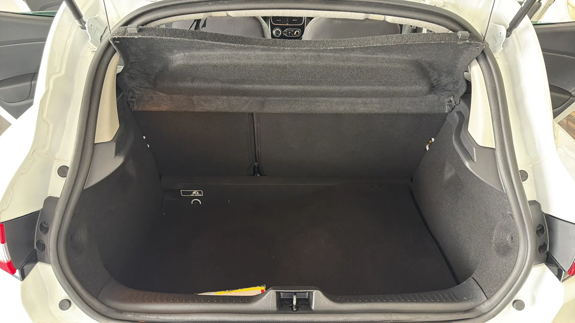 Renault Clio - View model 15