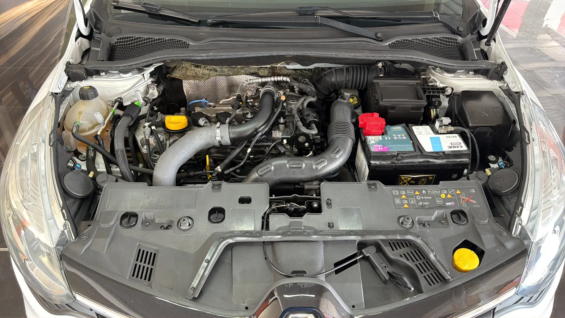 Renault Clio - View model 17
