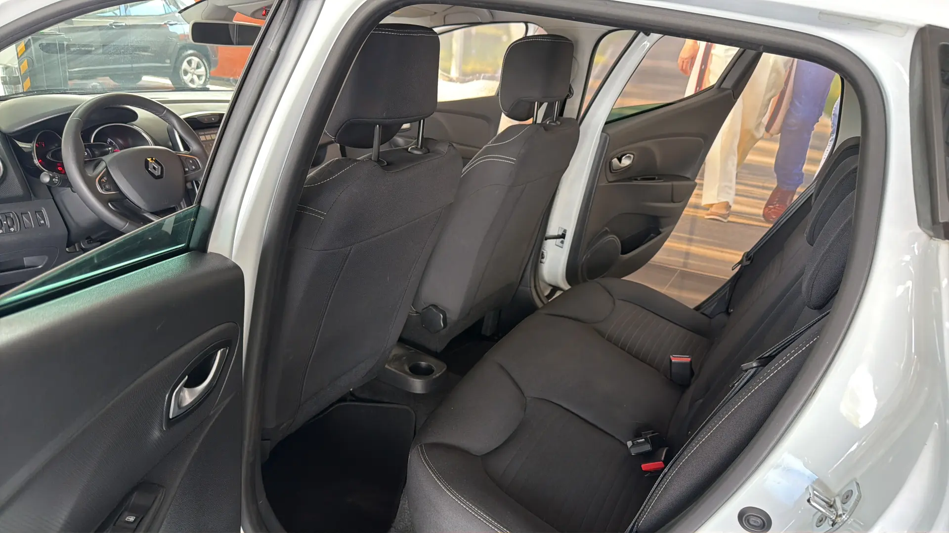 Renault Clio - View model 21