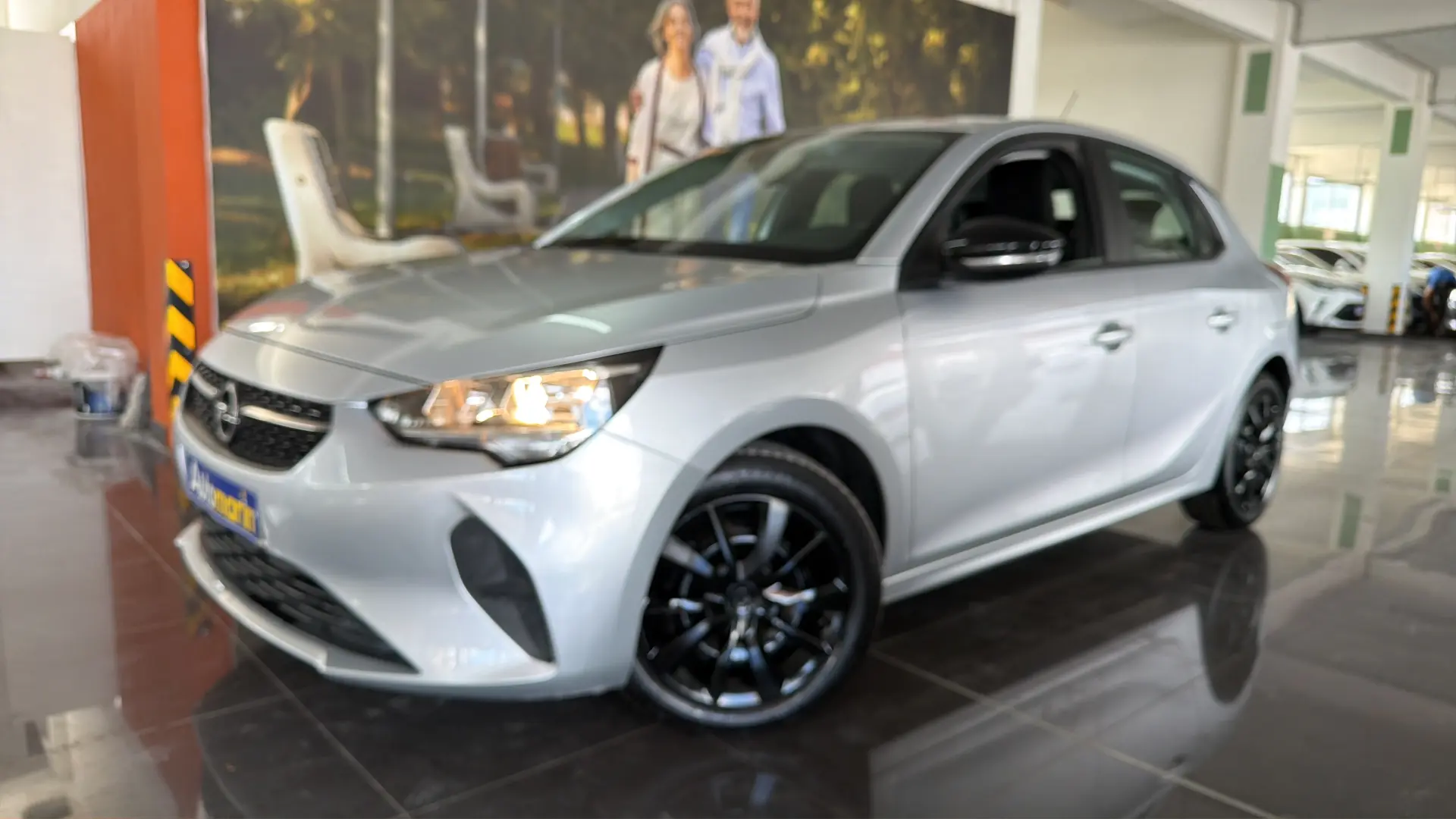 View 1 - Opel Corsa - 2023