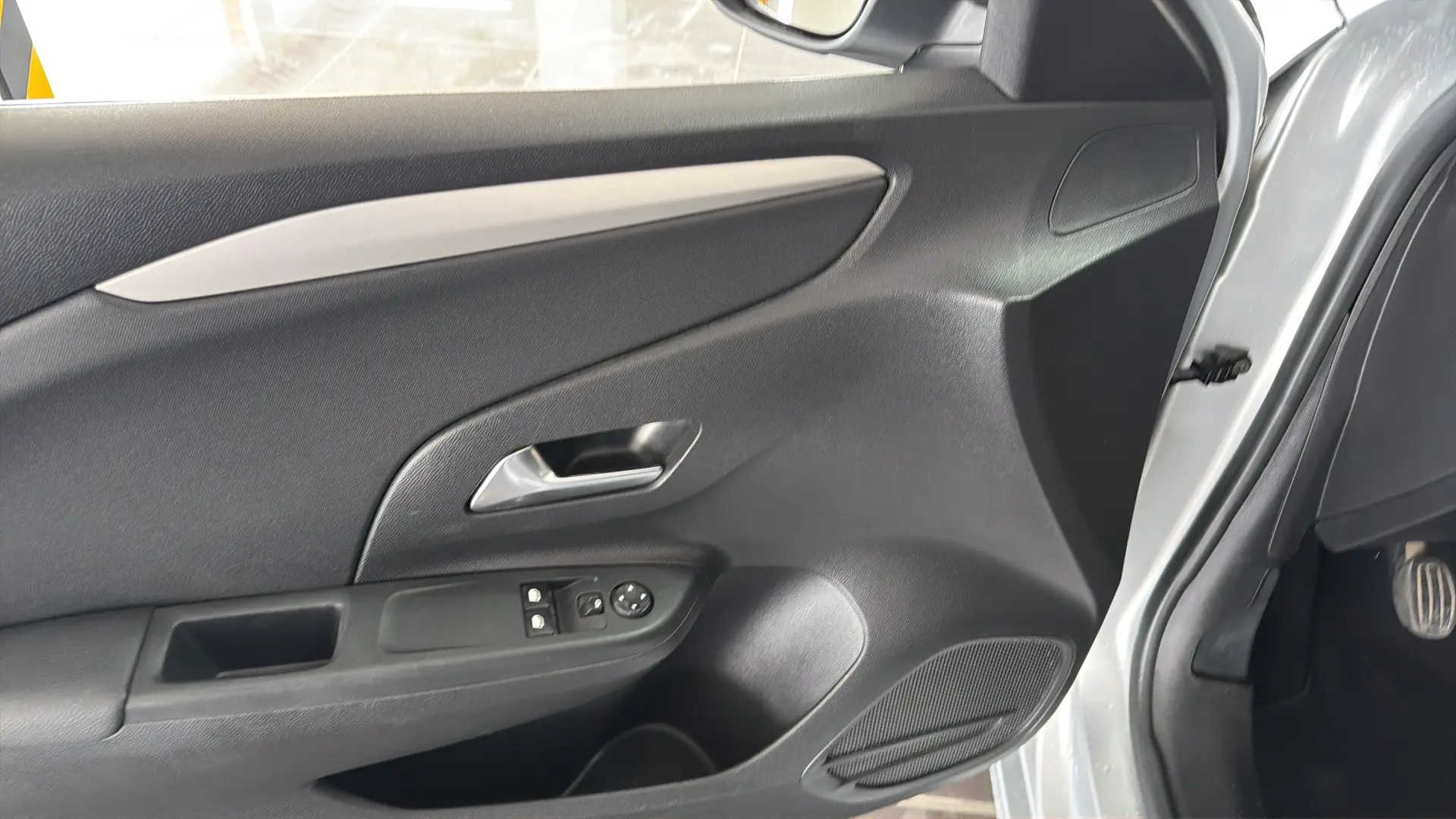 Opel Corsa - View model 29