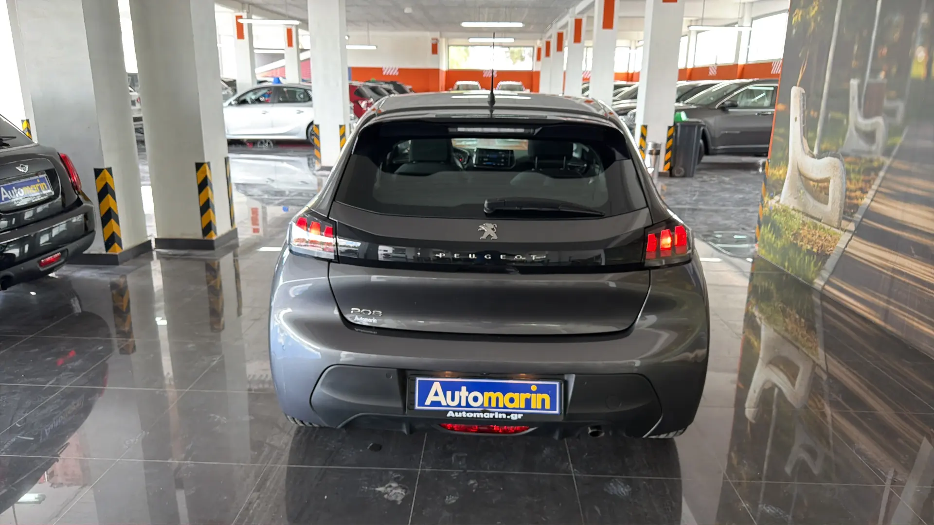 View 5 - Peugeot 208 - 2019