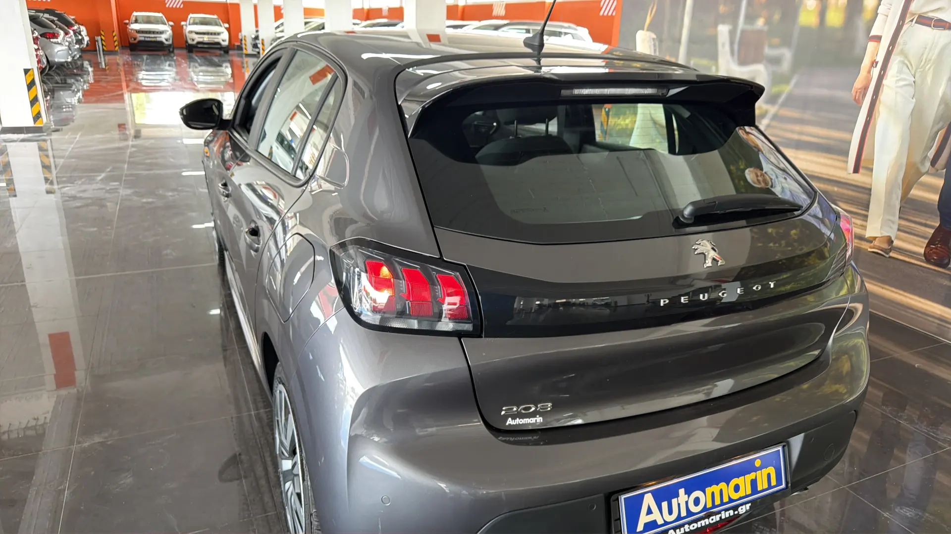 Peugeot 208 - View model 7