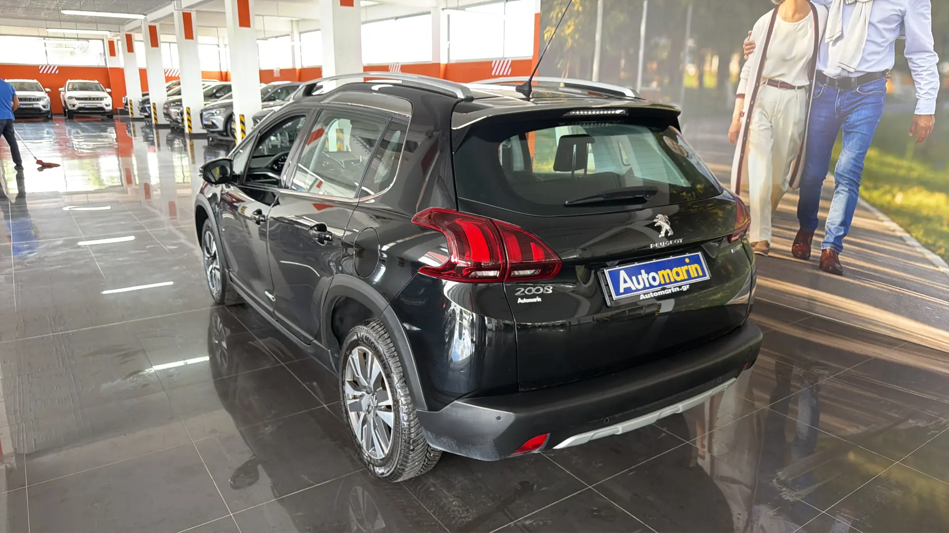 Peugeot 2008 - View model 5