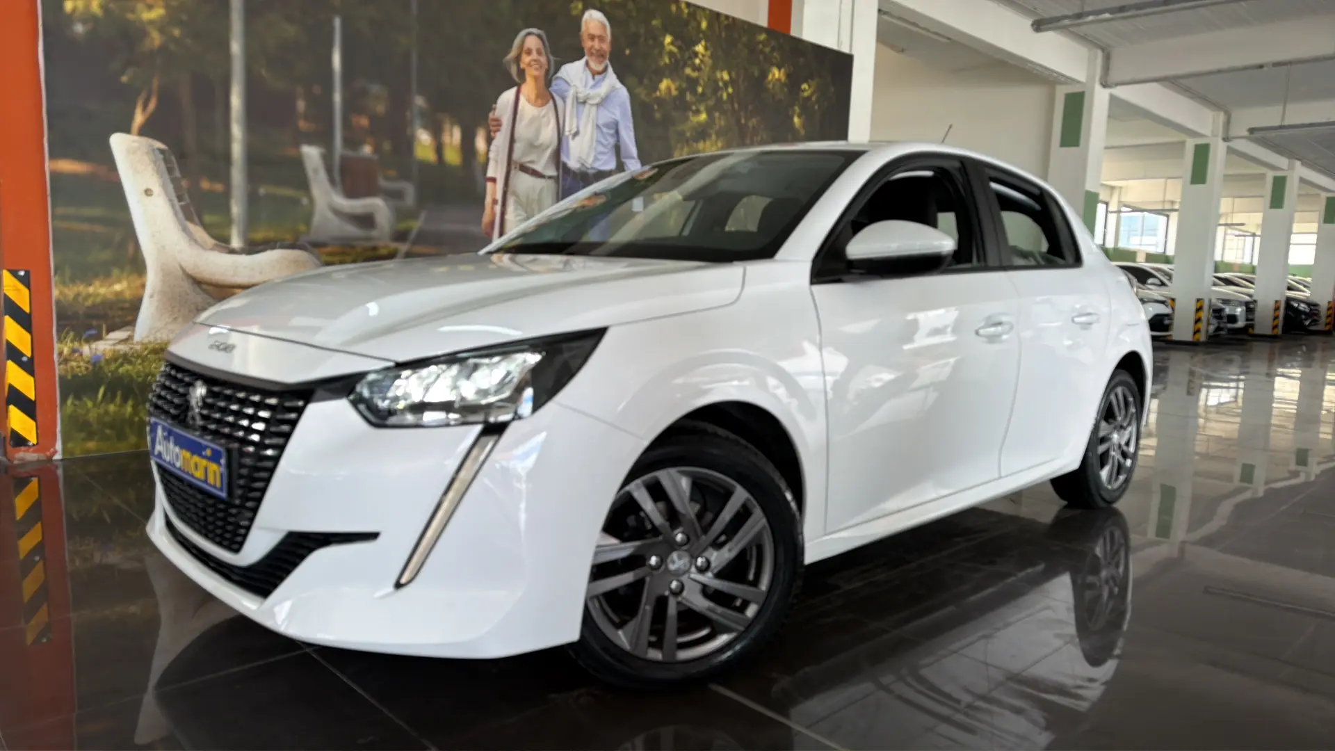 View 1 - Peugeot 208 - 2021