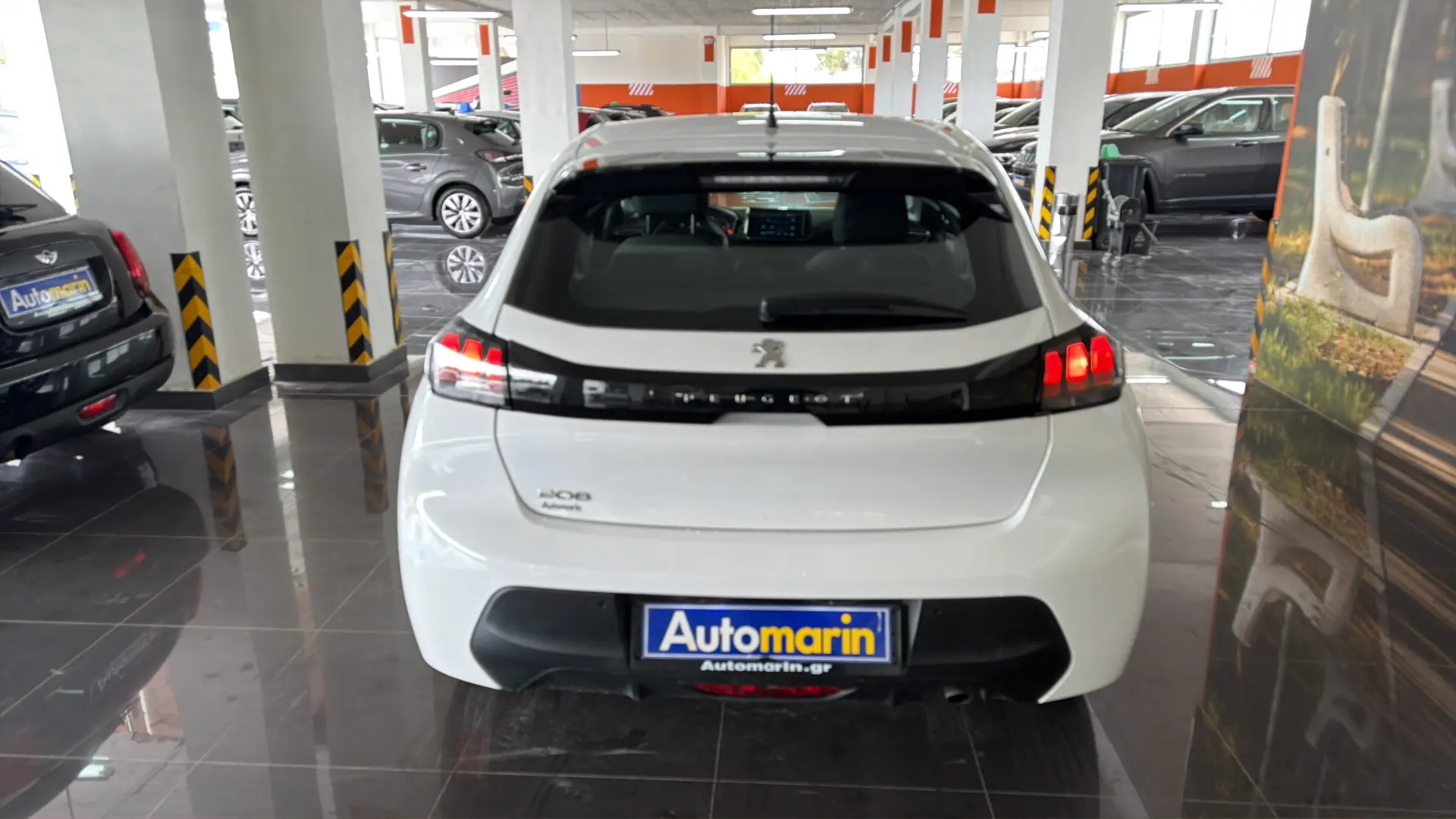 View 5 - Peugeot 208 - 2021