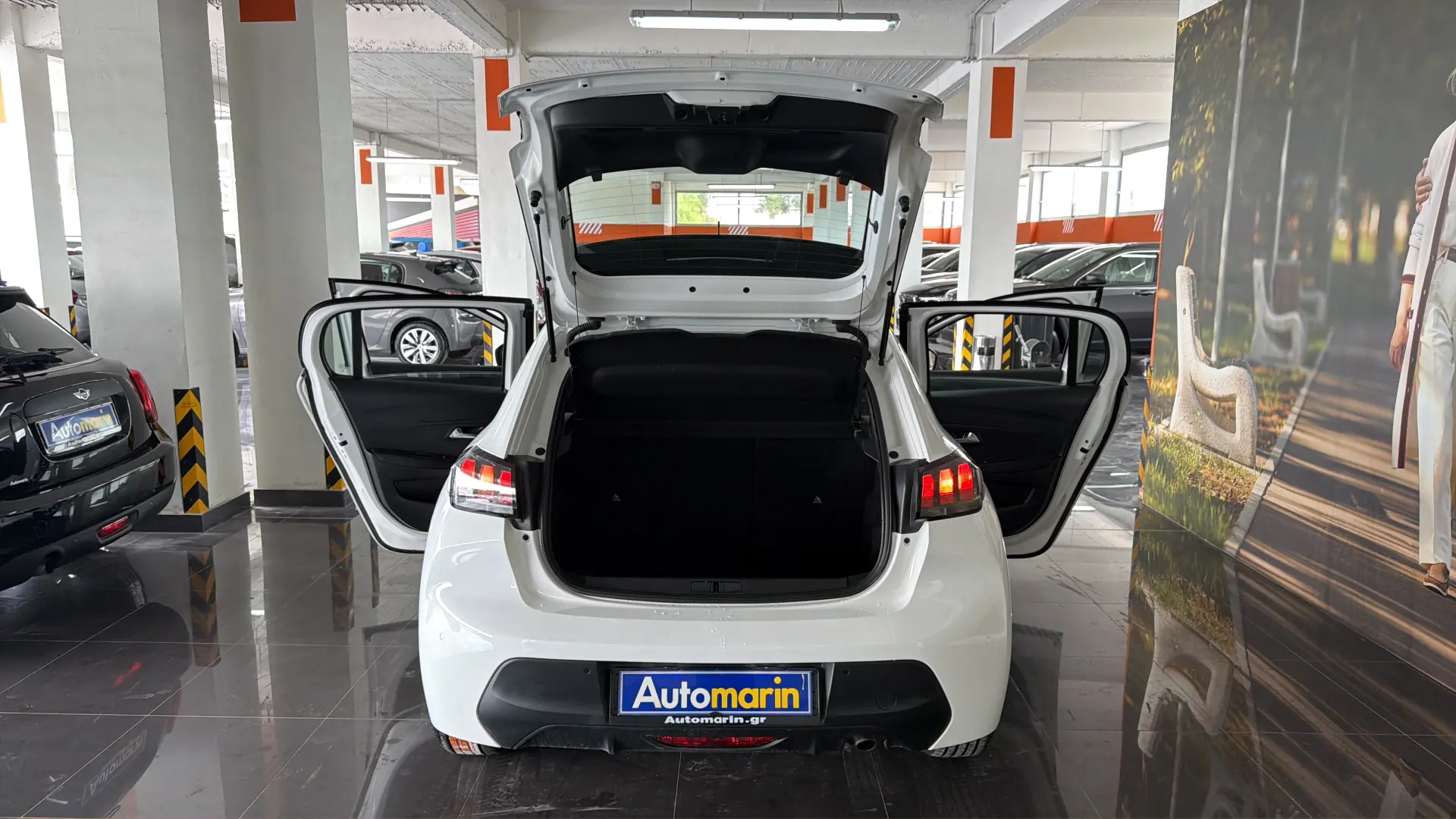 Peugeot 208 - View model 13