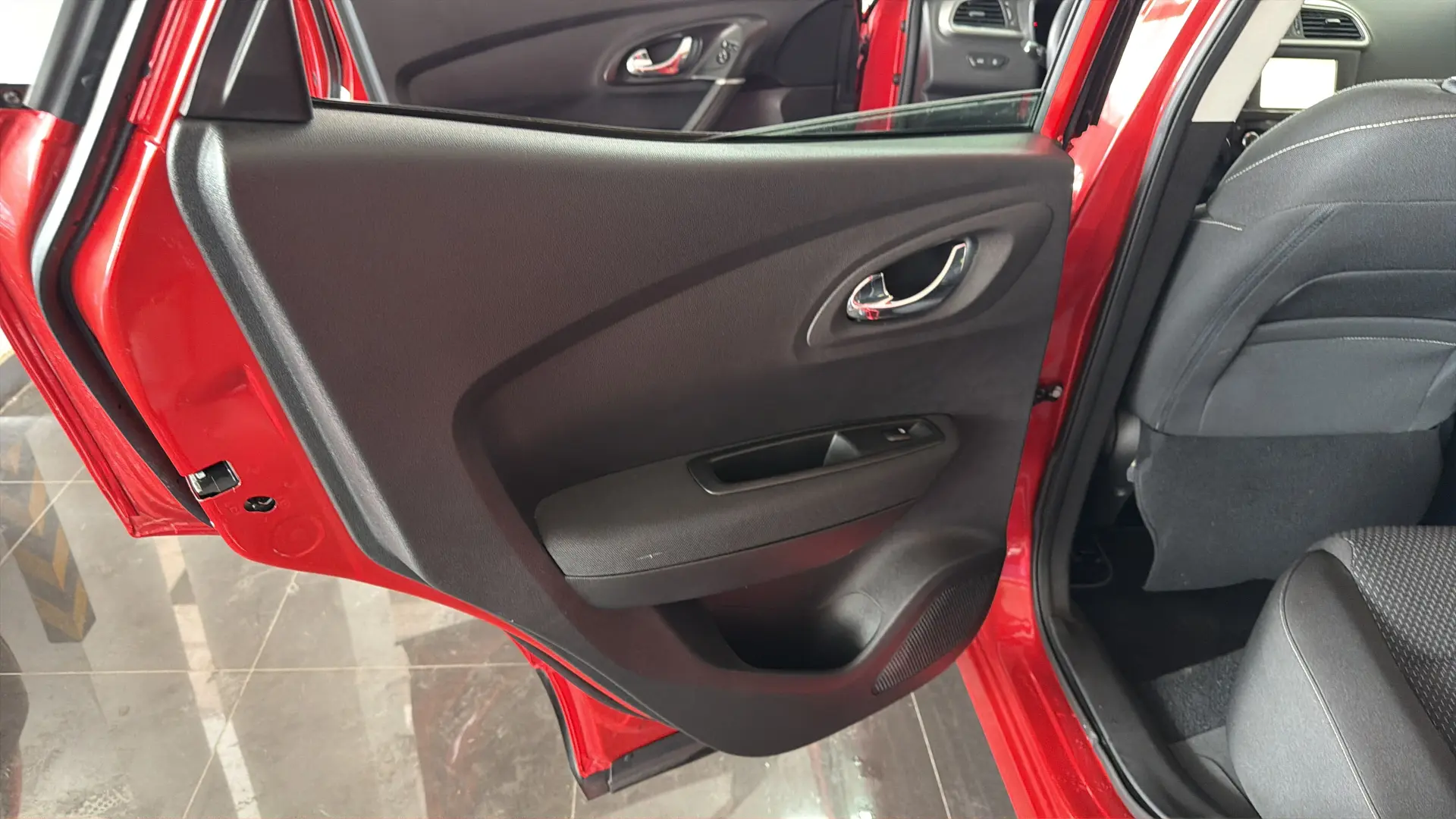 Renault Kadjar - View model 32