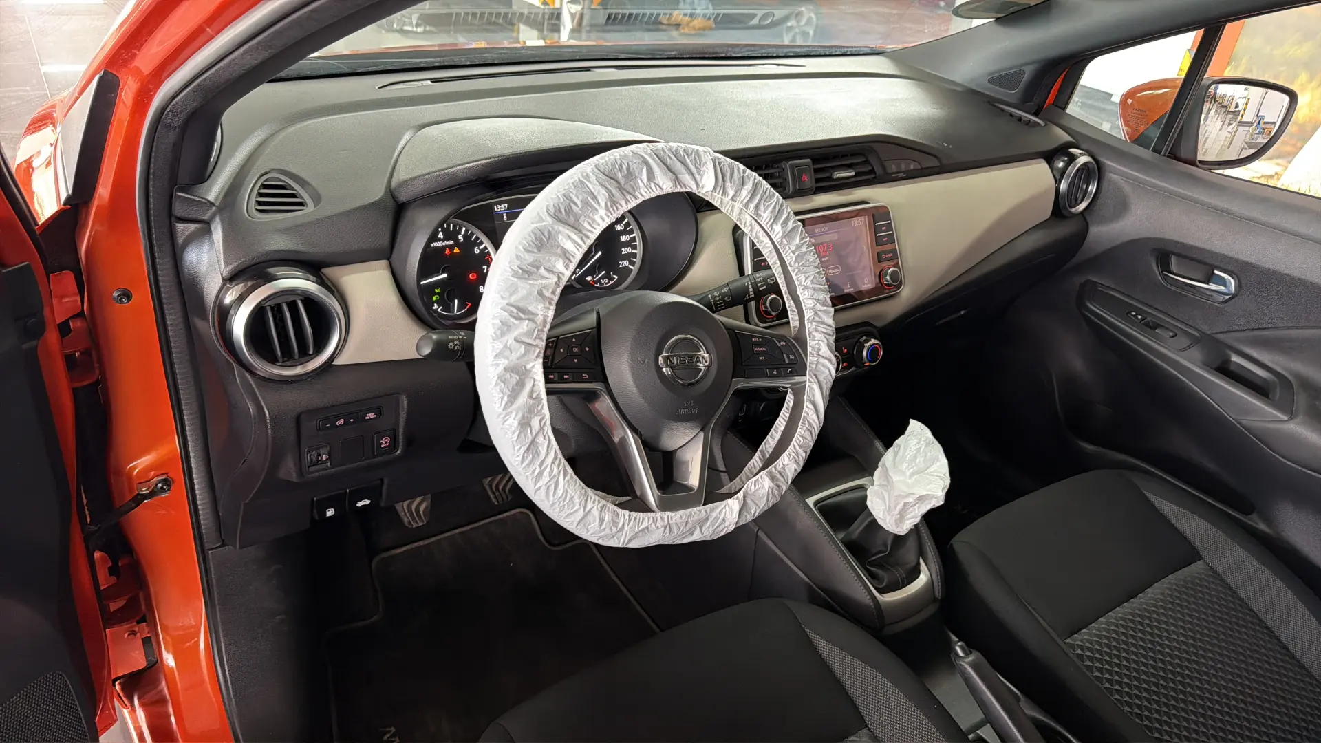 Nissan Micra - View model 32