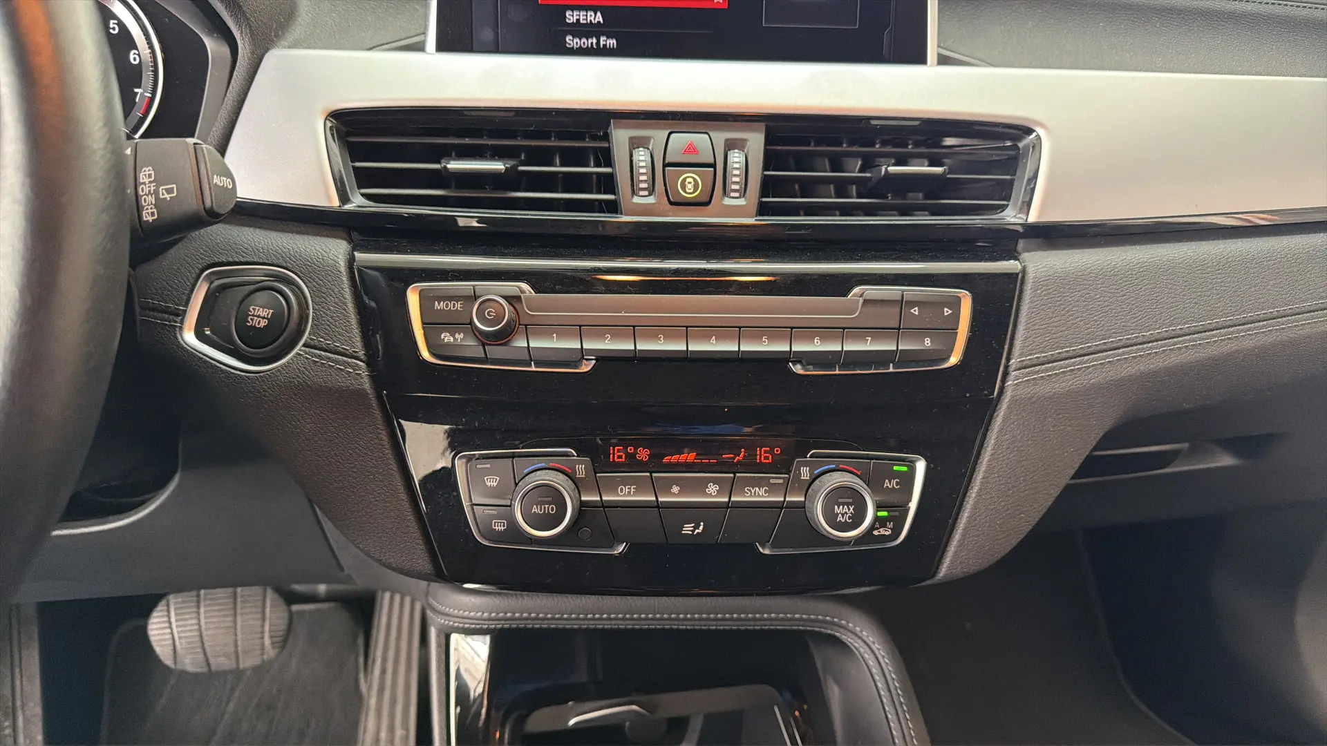 Bmw X2 - View model 32