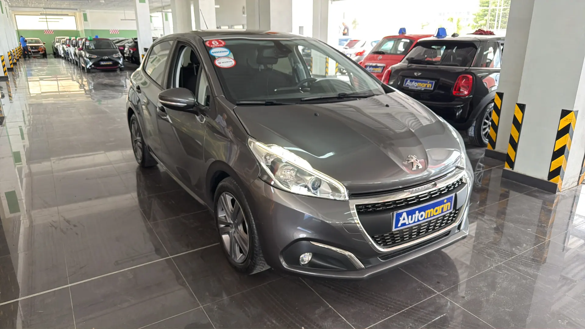 View 3 - Peugeot 208 - 2018