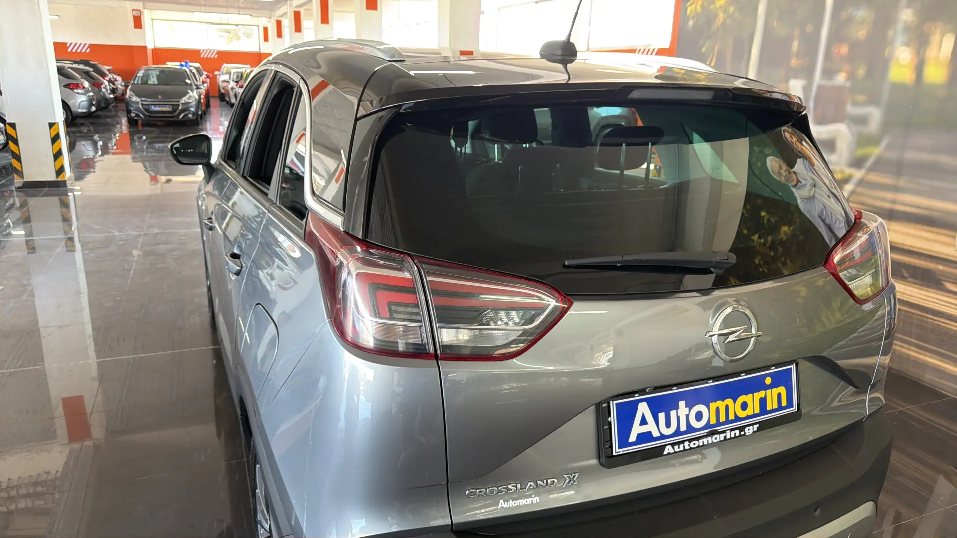 Opel Crossland X - View model 7
