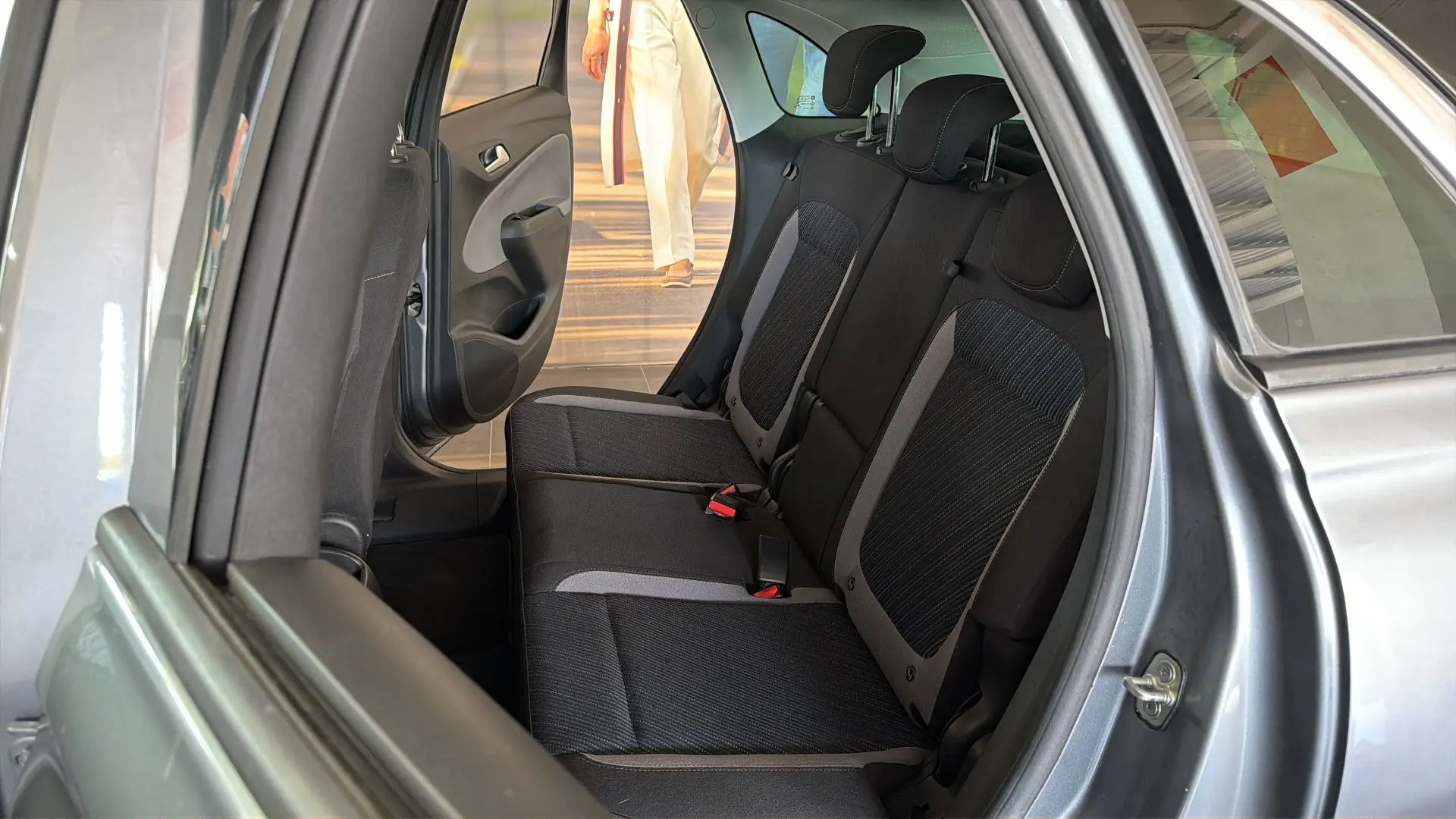 Opel Crossland X - View model 22